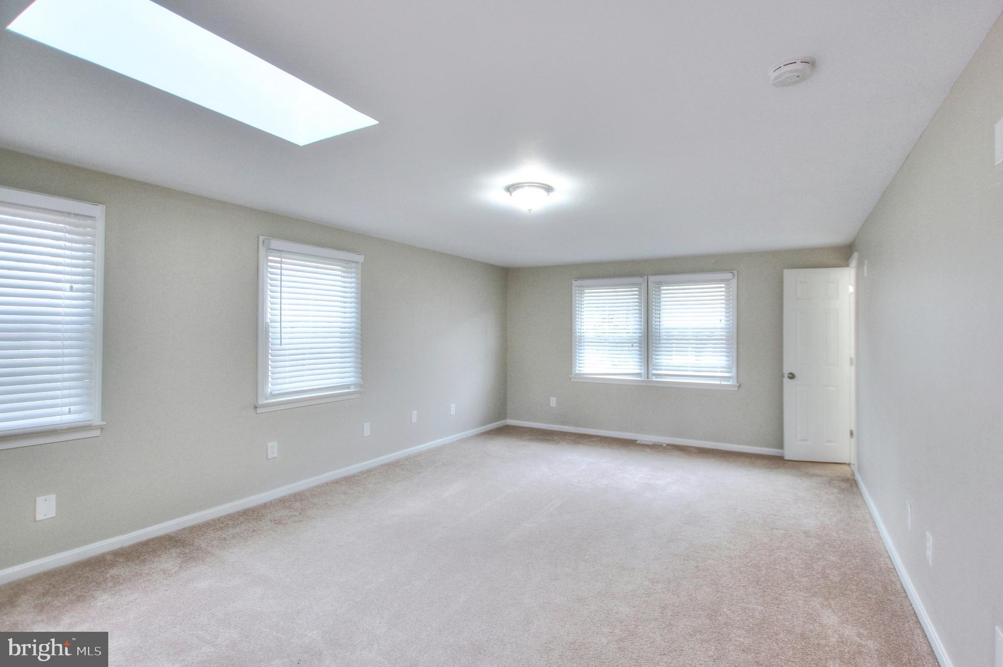 MONTPELIER - Residential