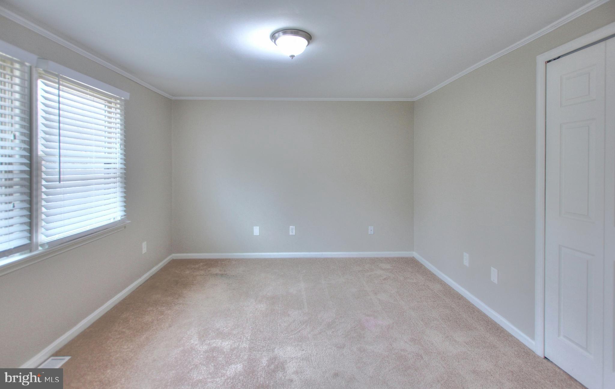 MONTPELIER - Residential