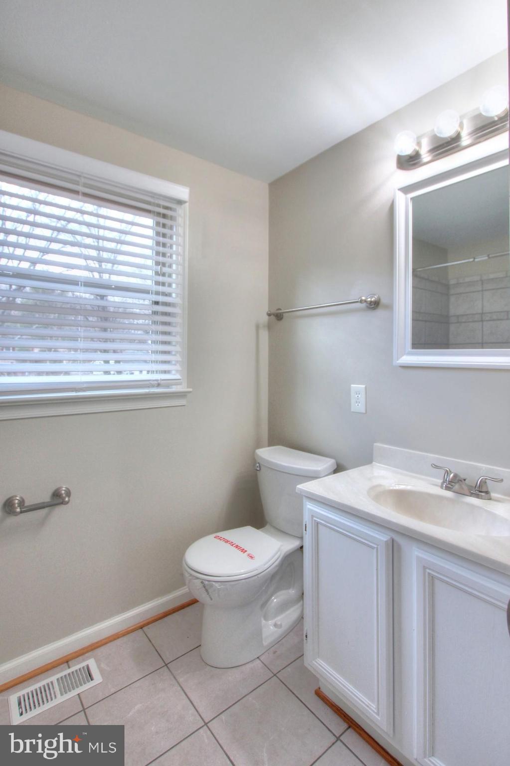 MONTPELIER - Residential