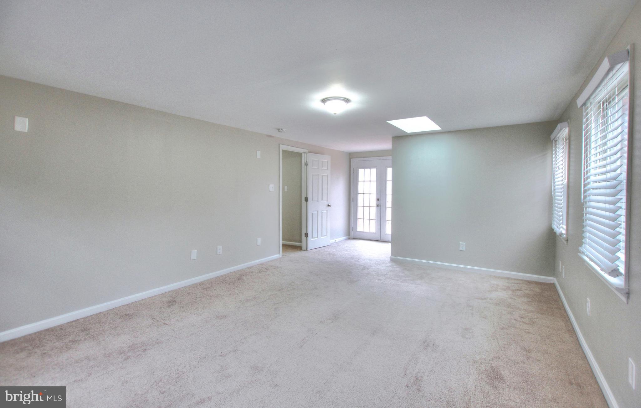 MONTPELIER - Residential