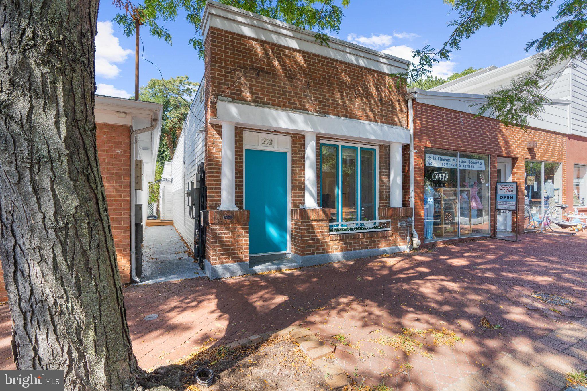 232 WEST STREET