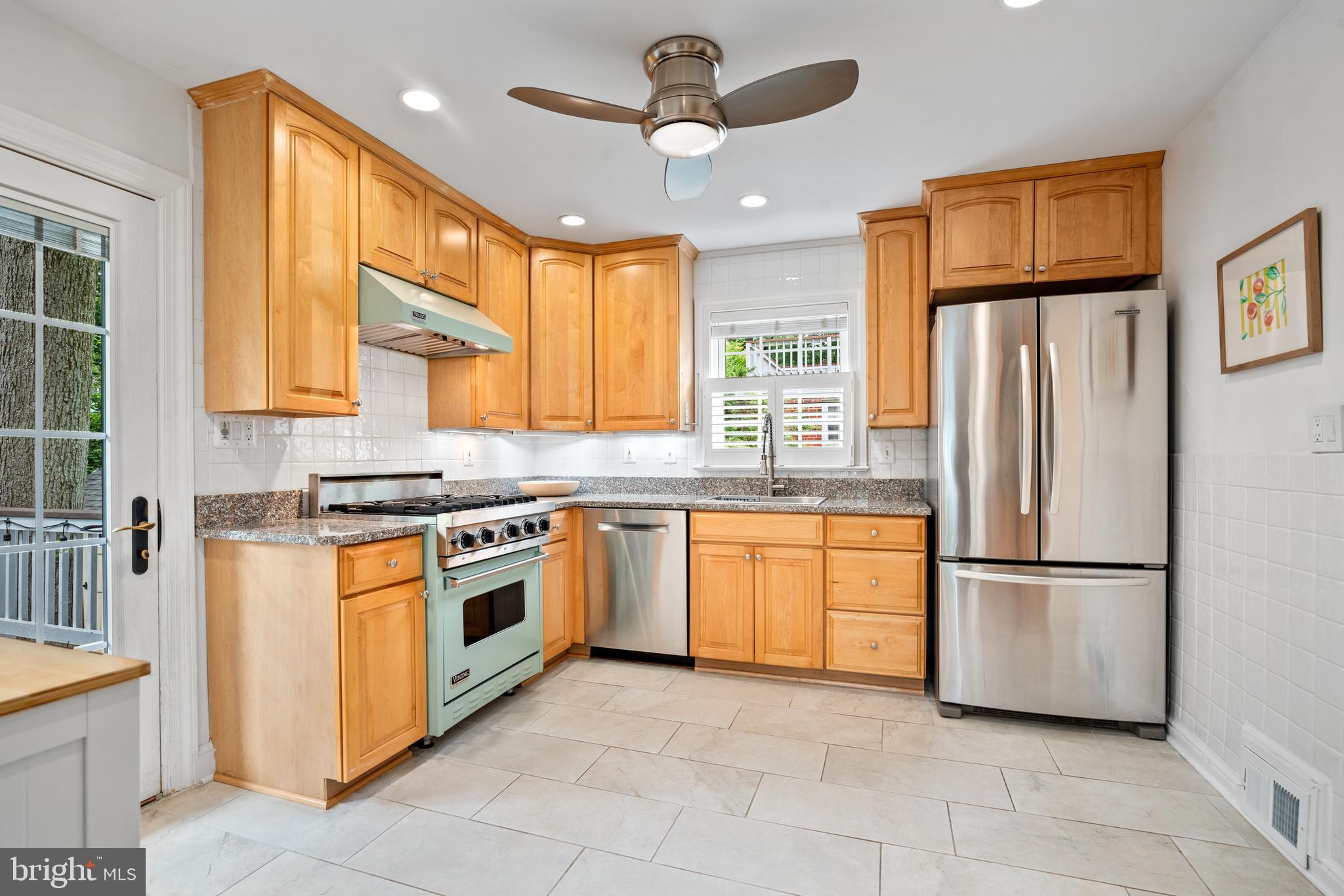 6105 BROOK DRIVE