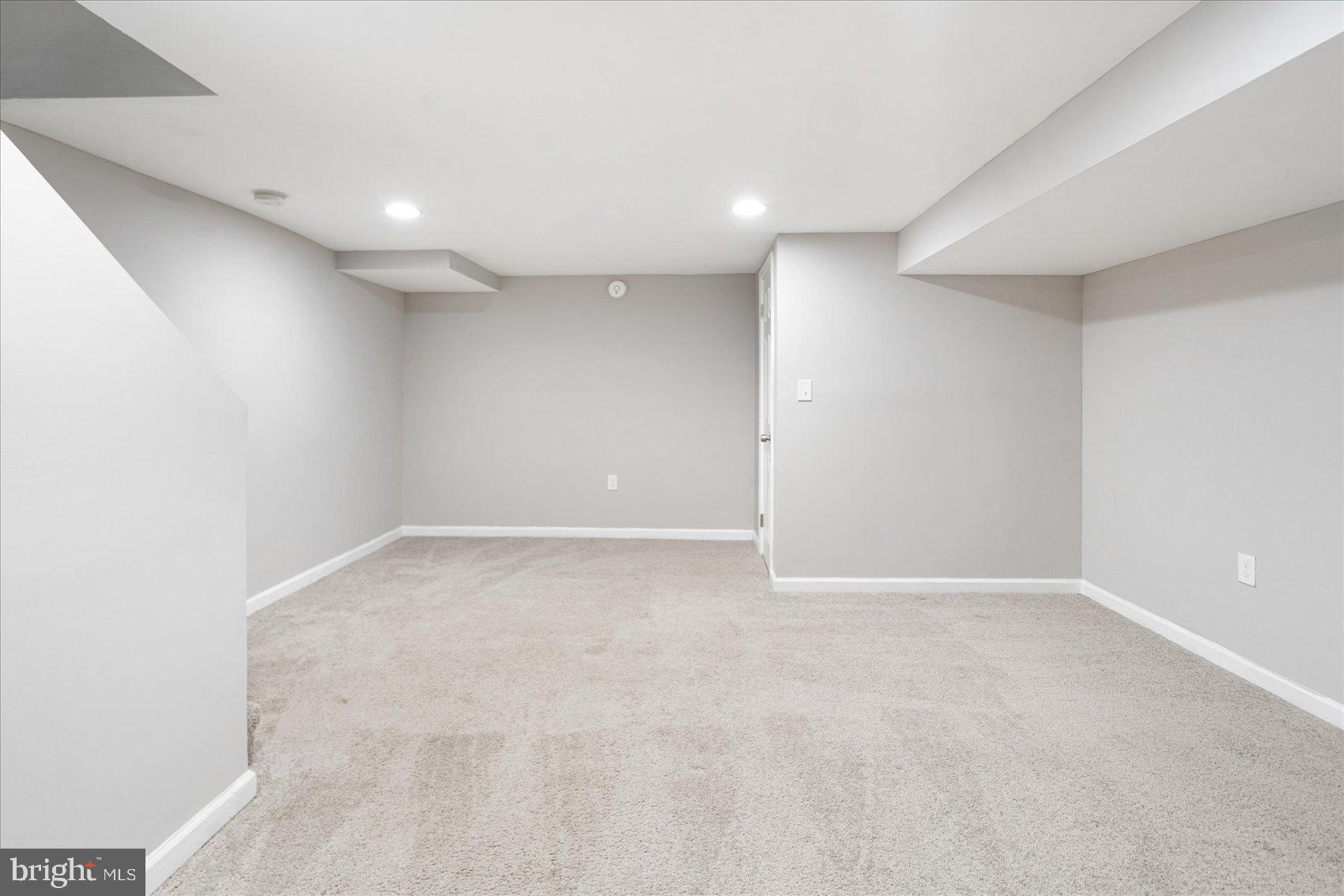 MIDDLESEX - Residential