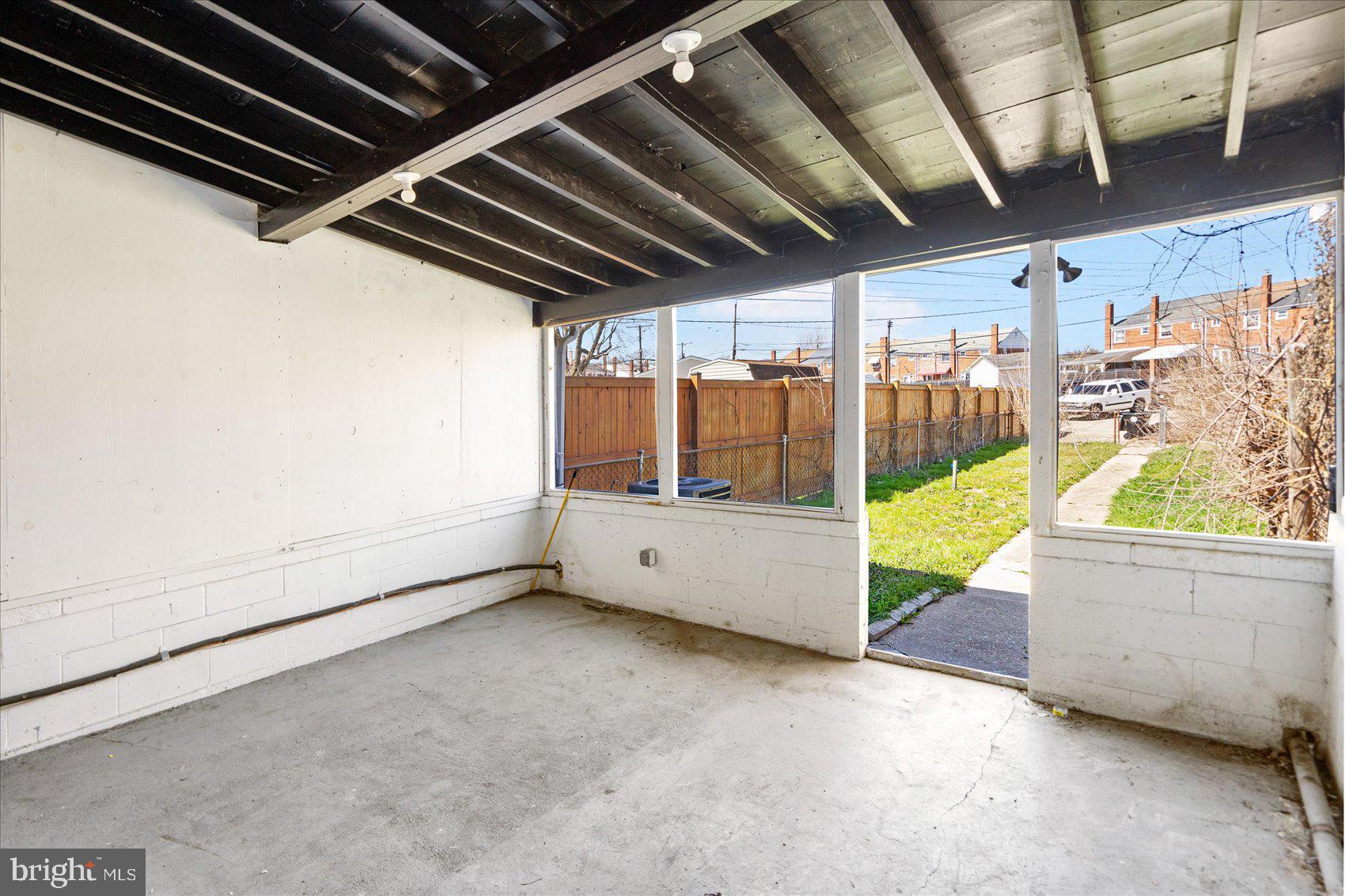 MIDDLESEX - Residential