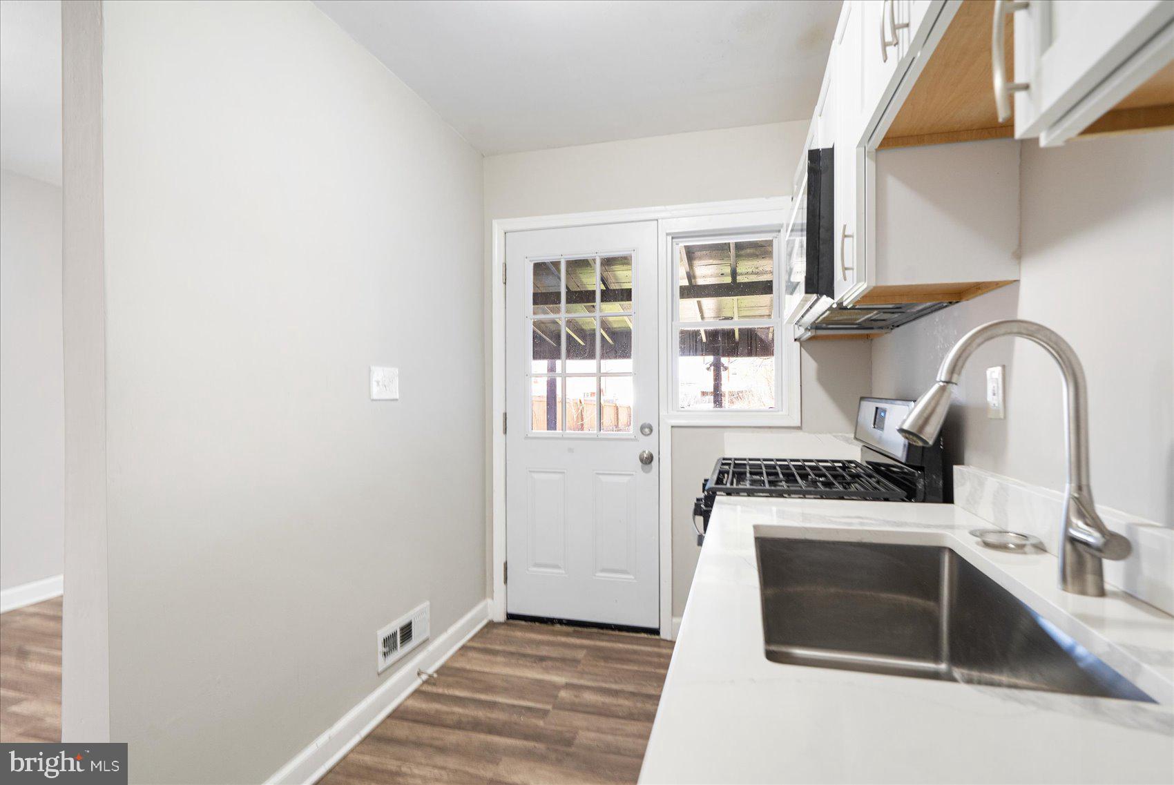 MIDDLESEX - Residential