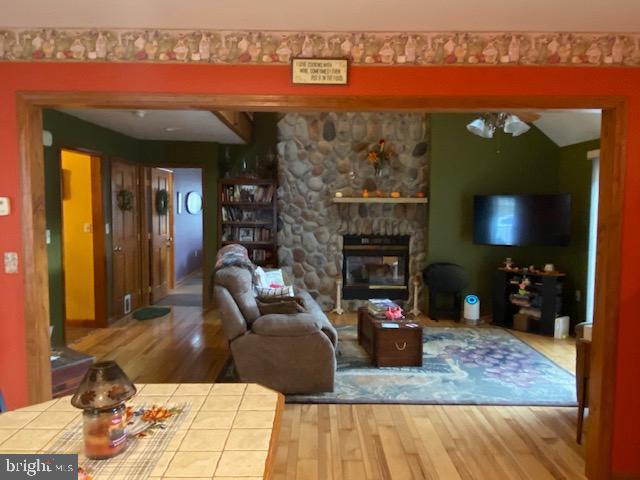 MCVEYTOWN - Residential