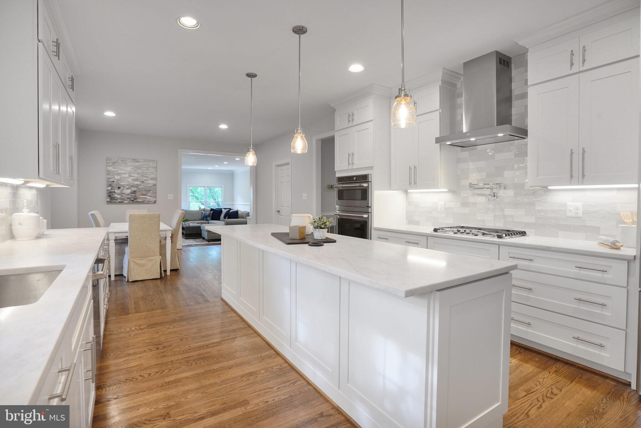 CHEVY CHASE - Residential