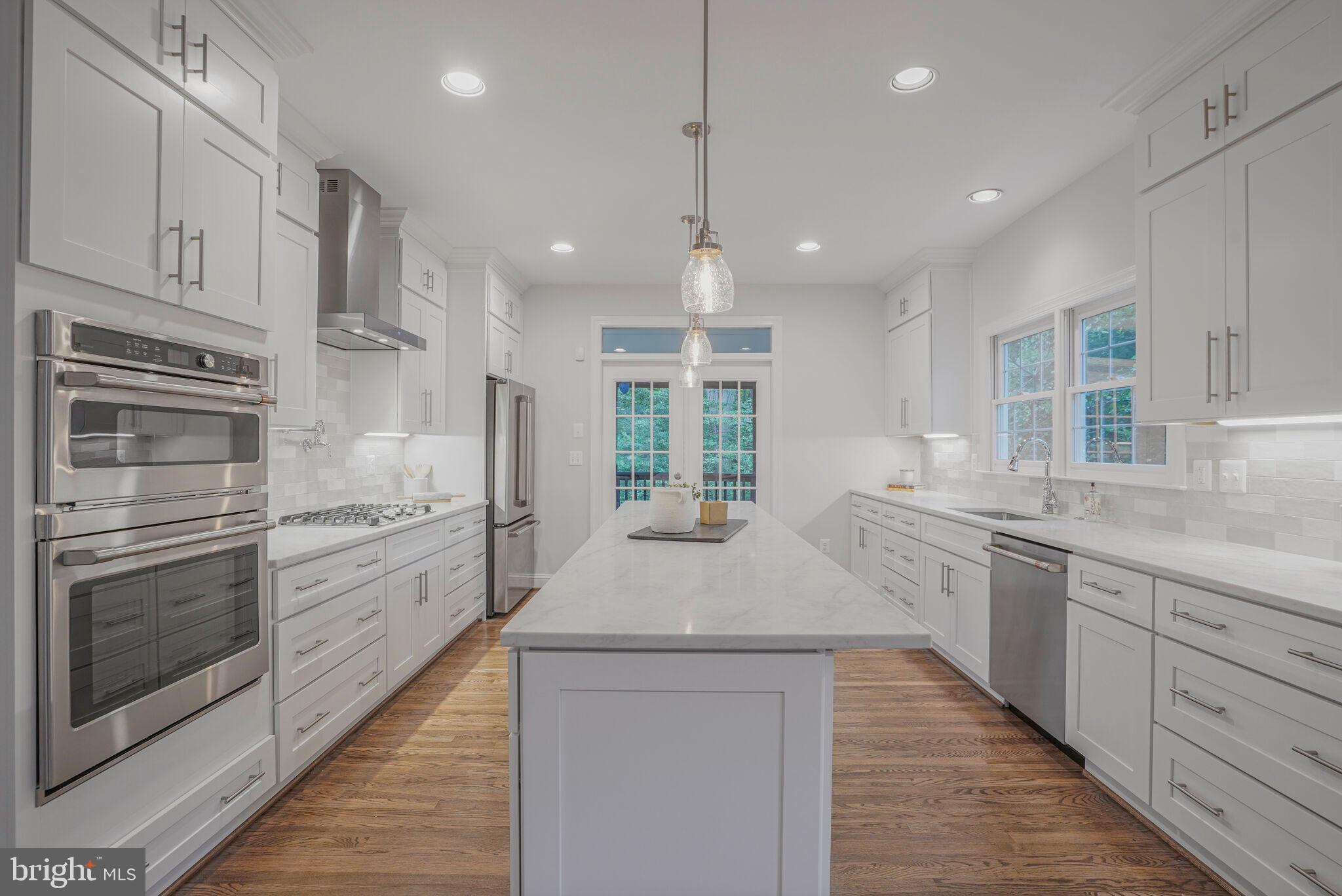 CHEVY CHASE - Residential