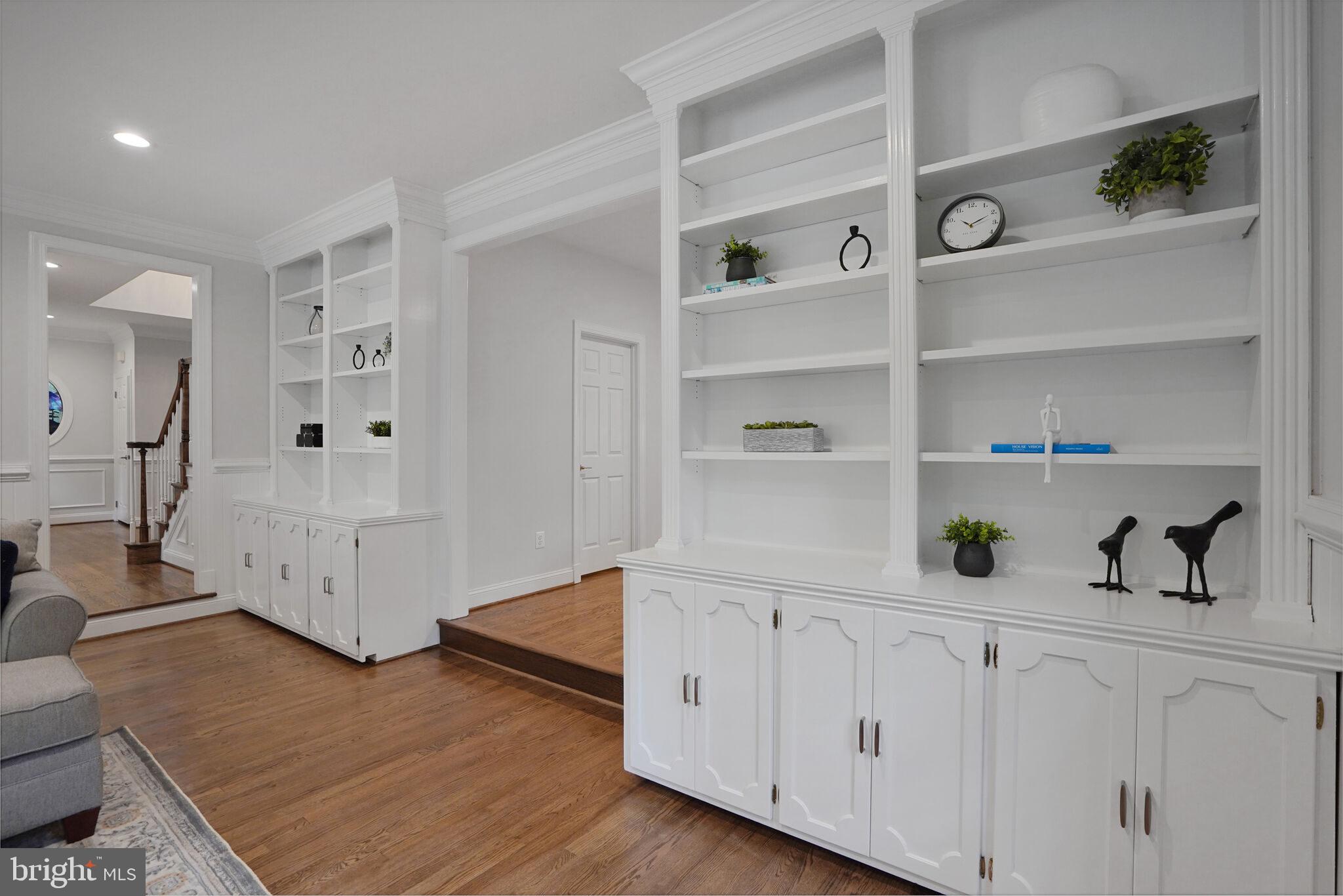 CHEVY CHASE - Residential