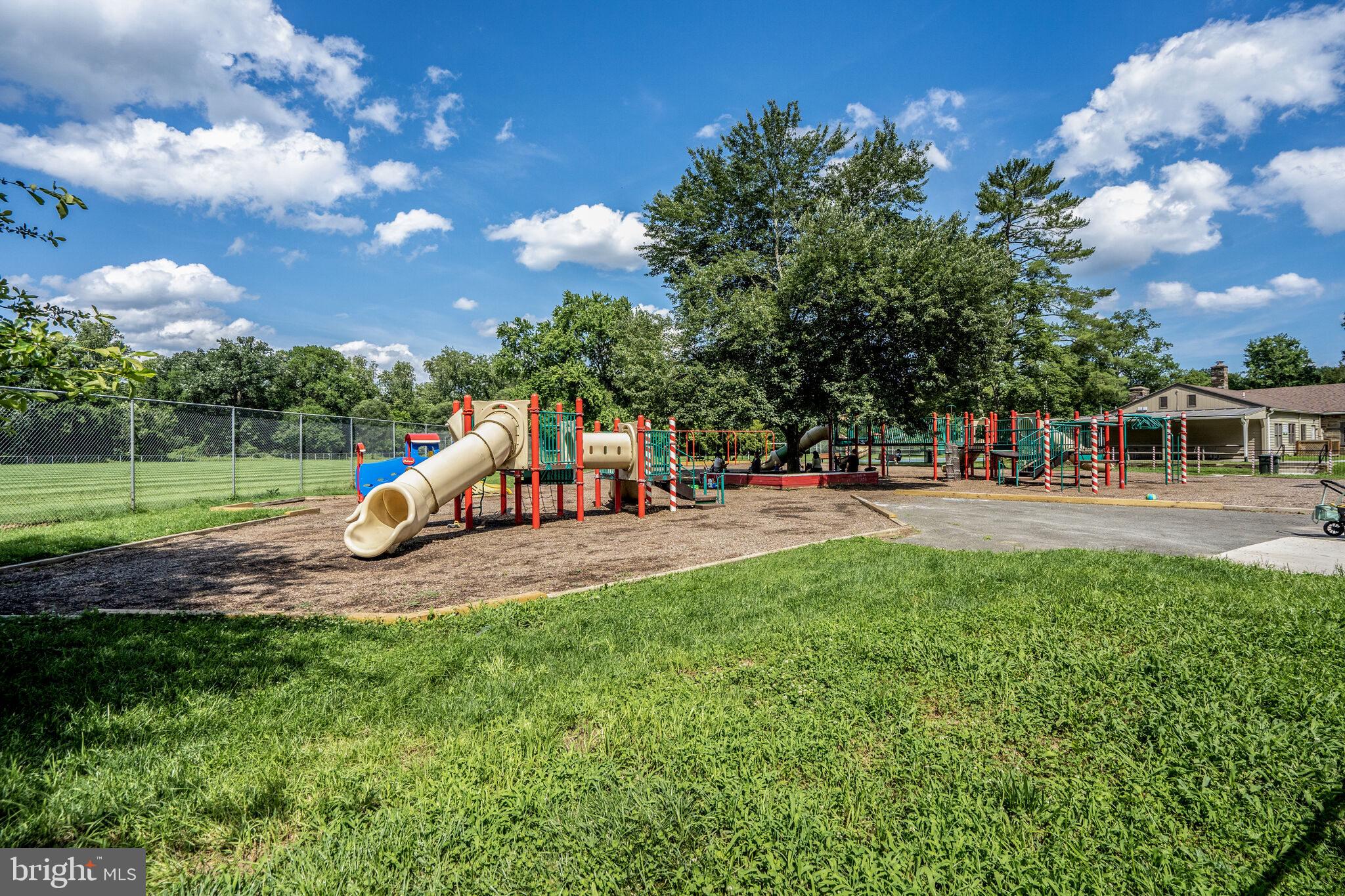 CHEVY CHASE - Residential