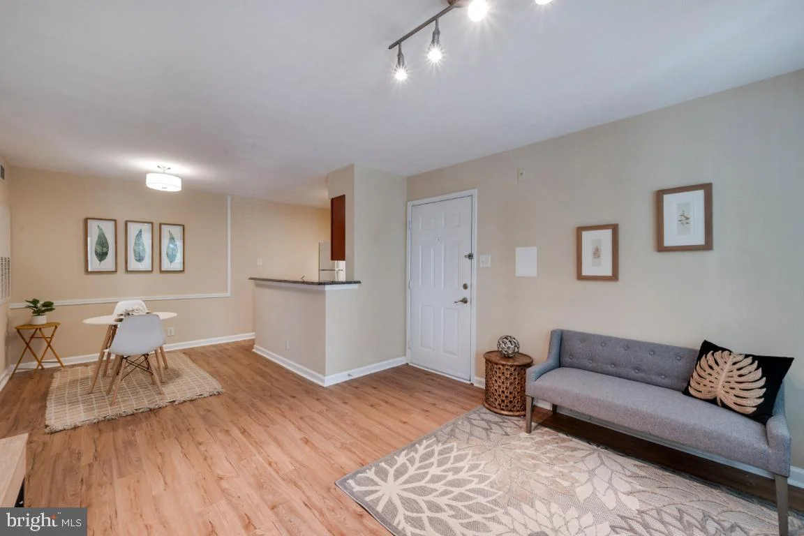 3312 Wyndham Circle Unit 204, Alexandria, VA 22302
