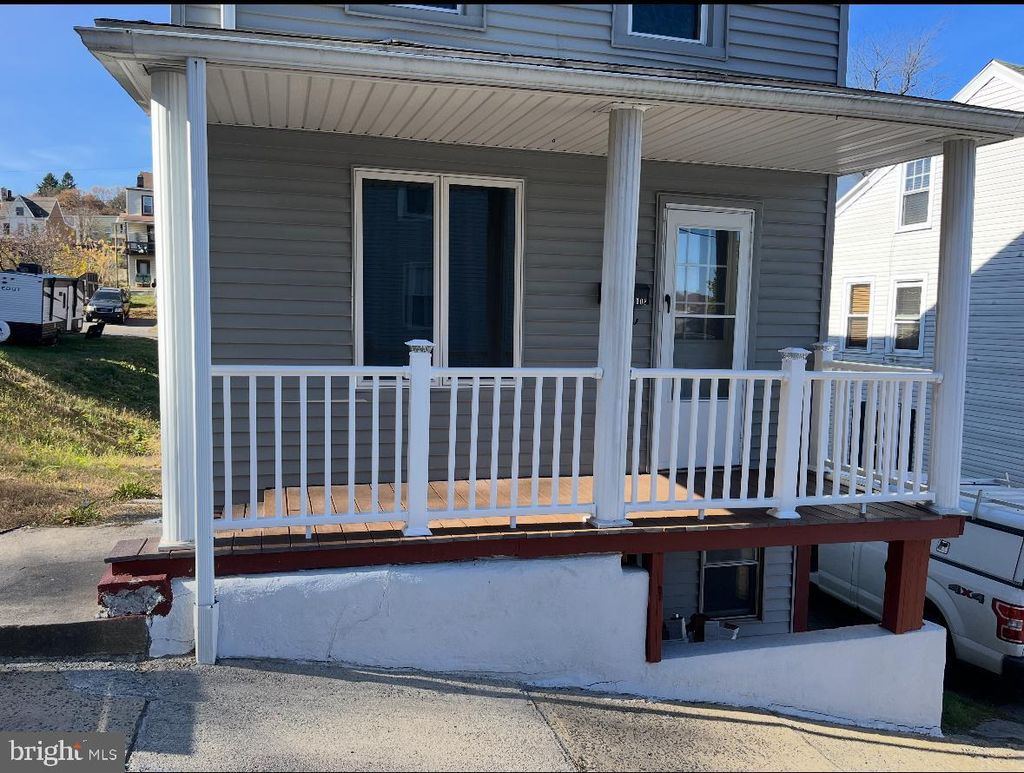 Photo of 108 Cherry Street, SAINT CLAIR, PA 17970 (MLS # PASK2024600)