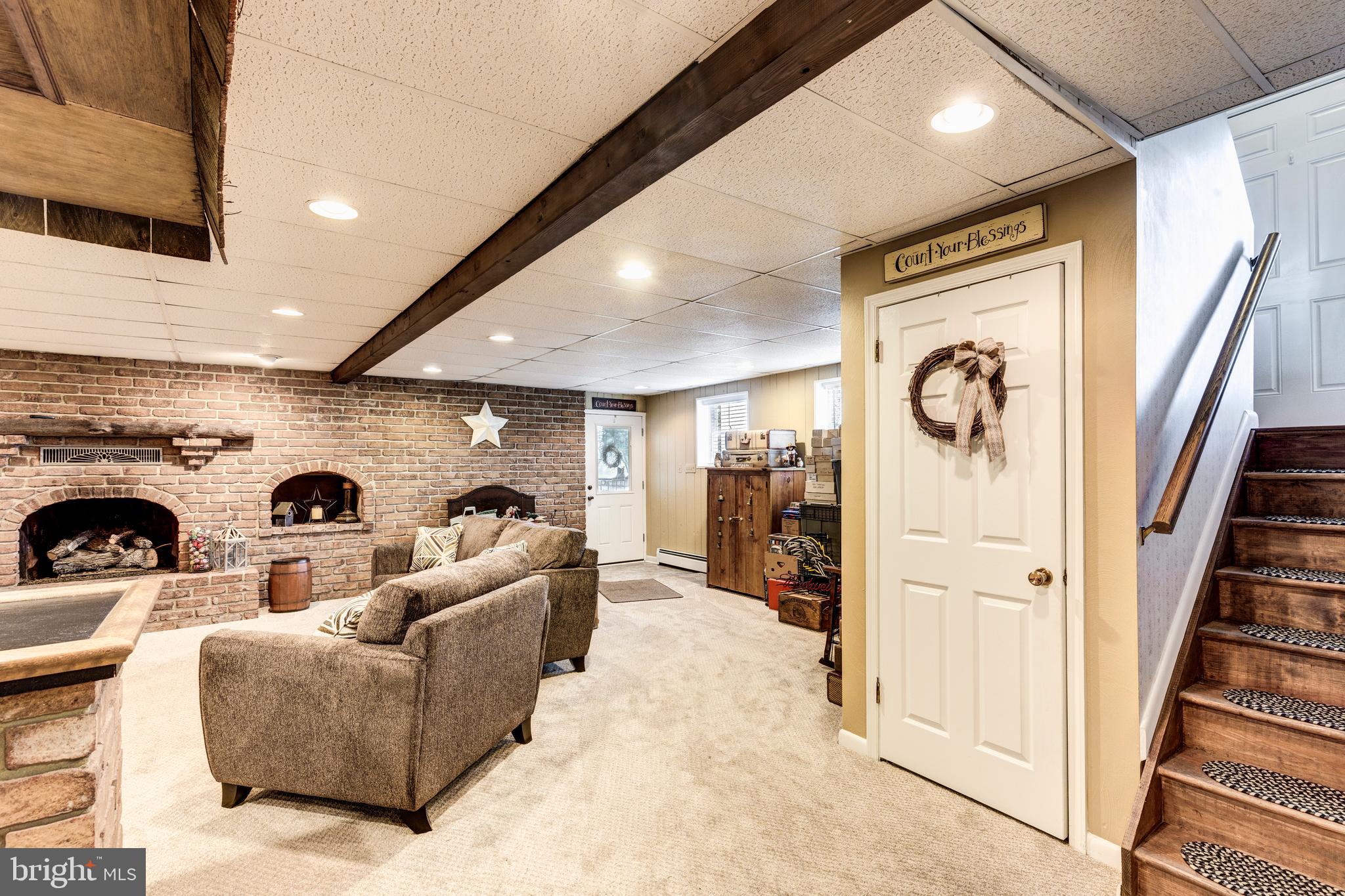 MANCHESTER ELECTION DISTRICT - Residential