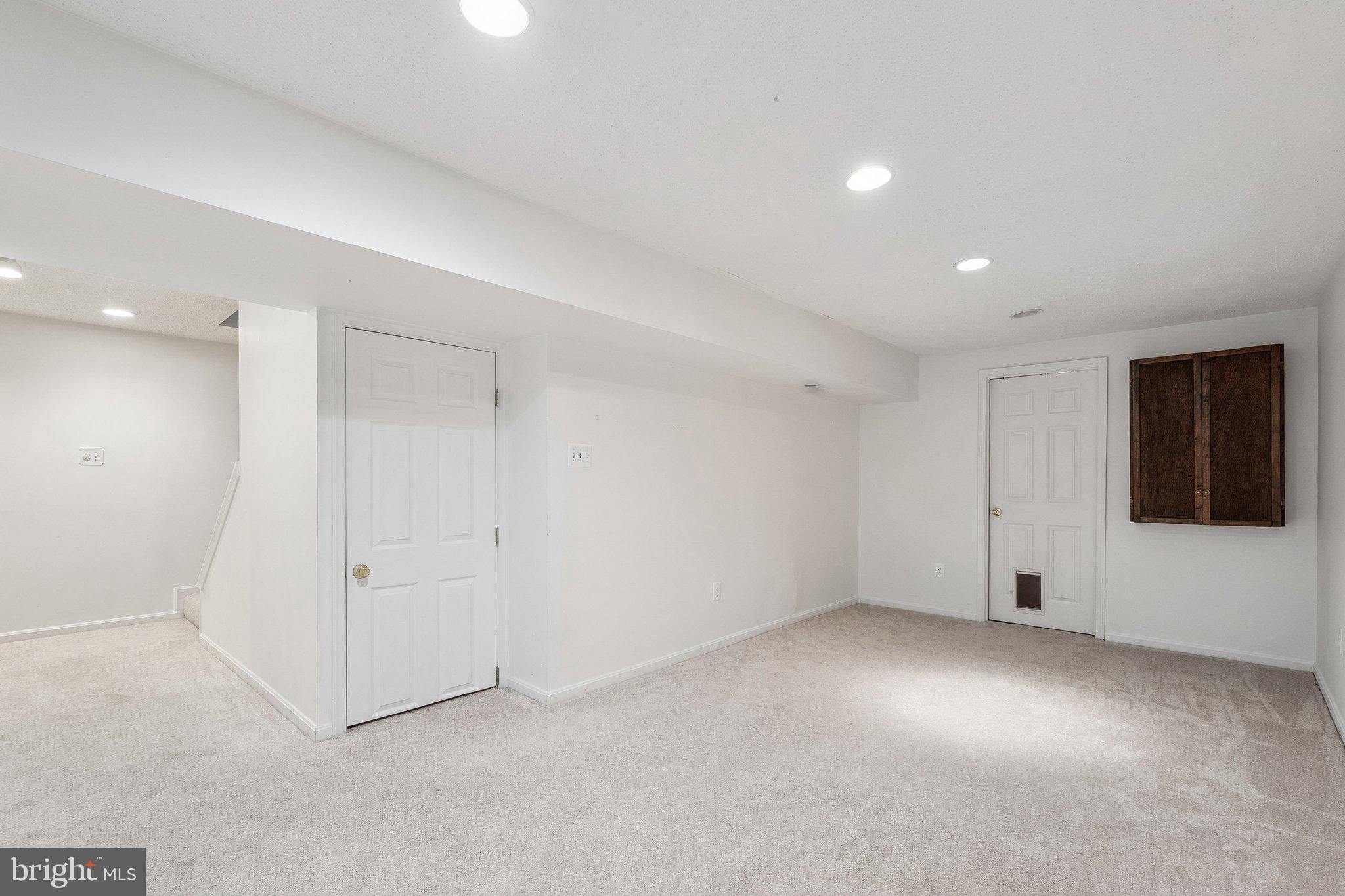 XANADU ESTATES - Residential Lease