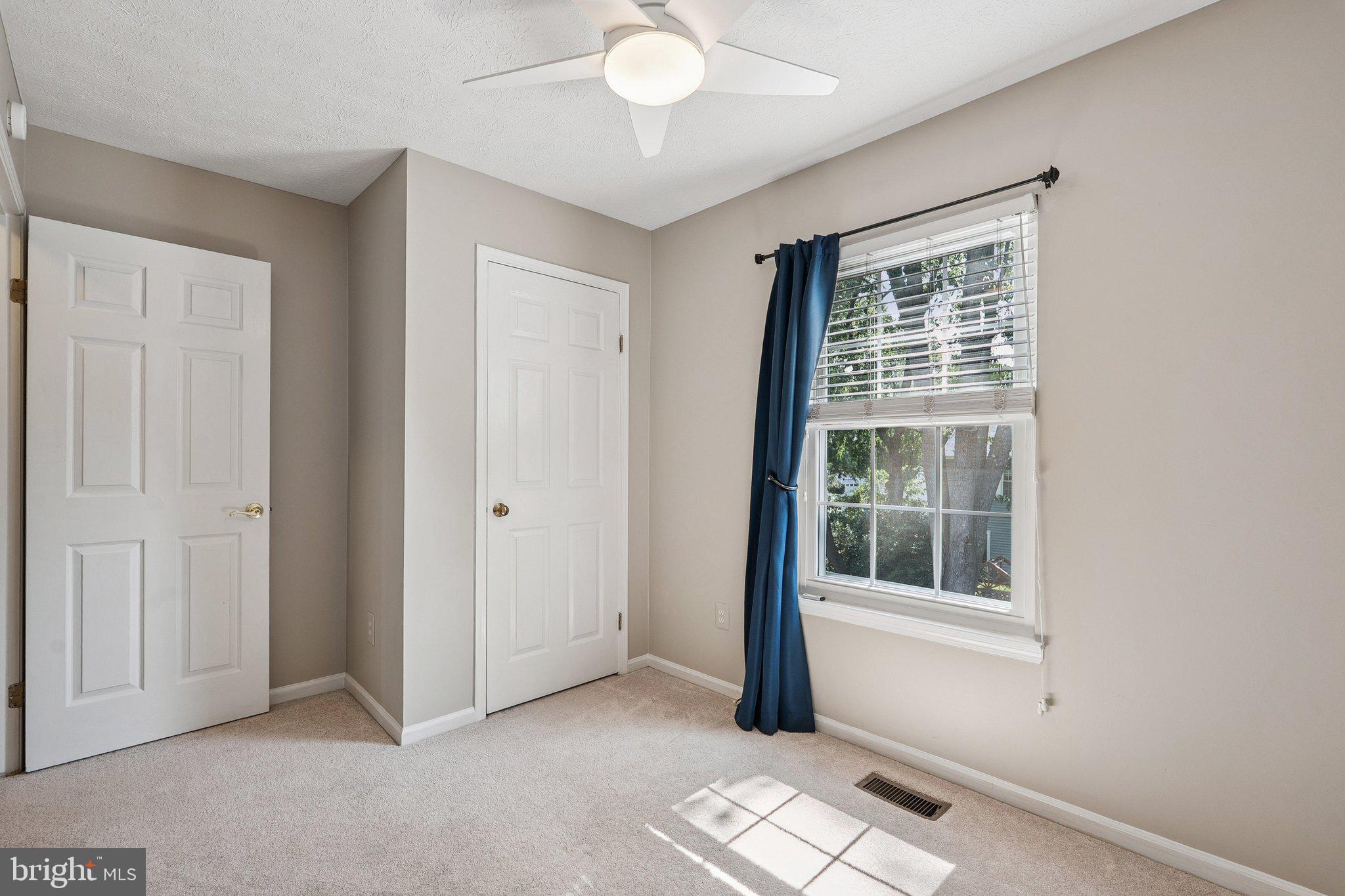 XANADU ESTATES - Residential Lease