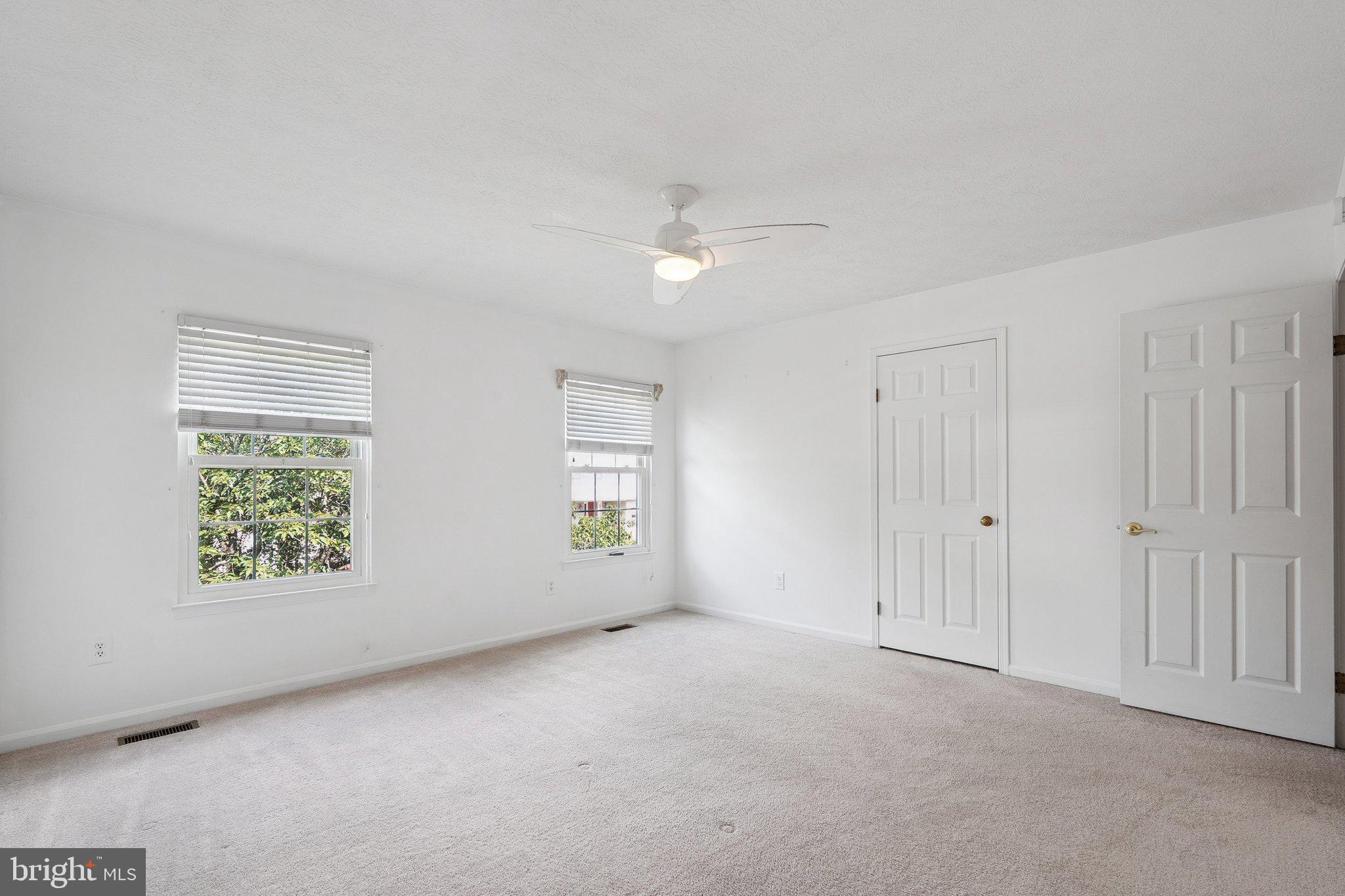 XANADU ESTATES - Residential Lease