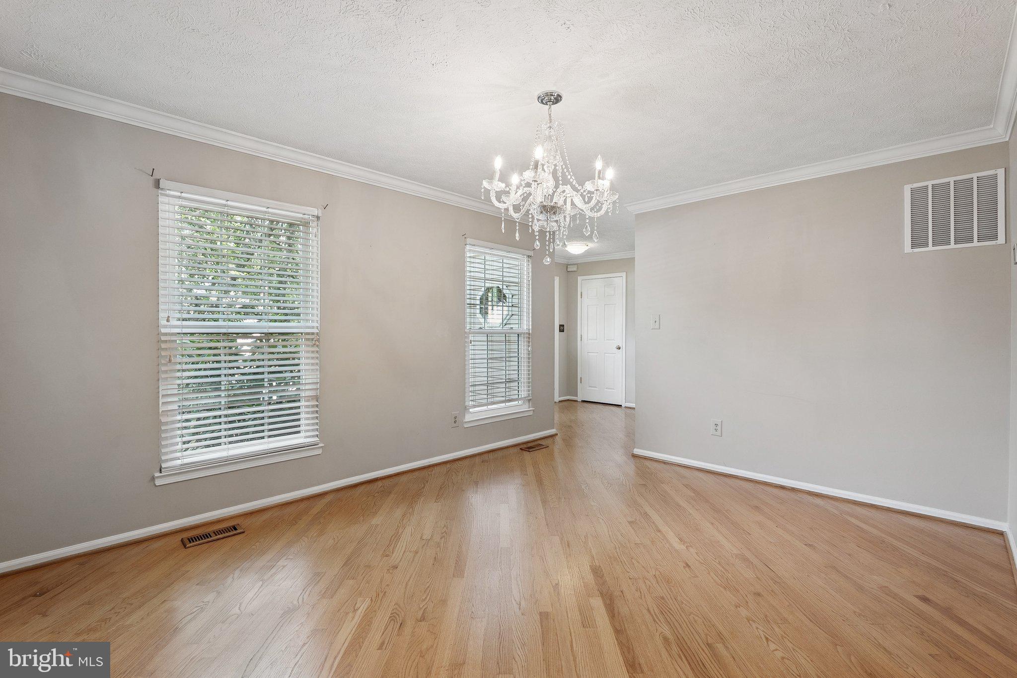 XANADU ESTATES - Residential Lease