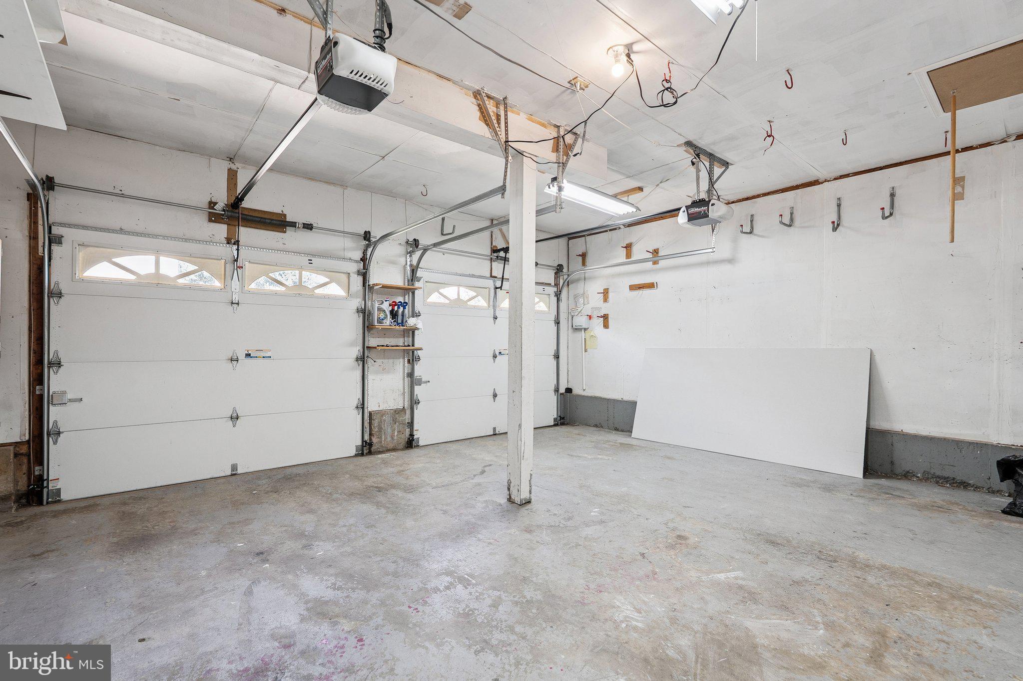 XANADU ESTATES - Residential Lease