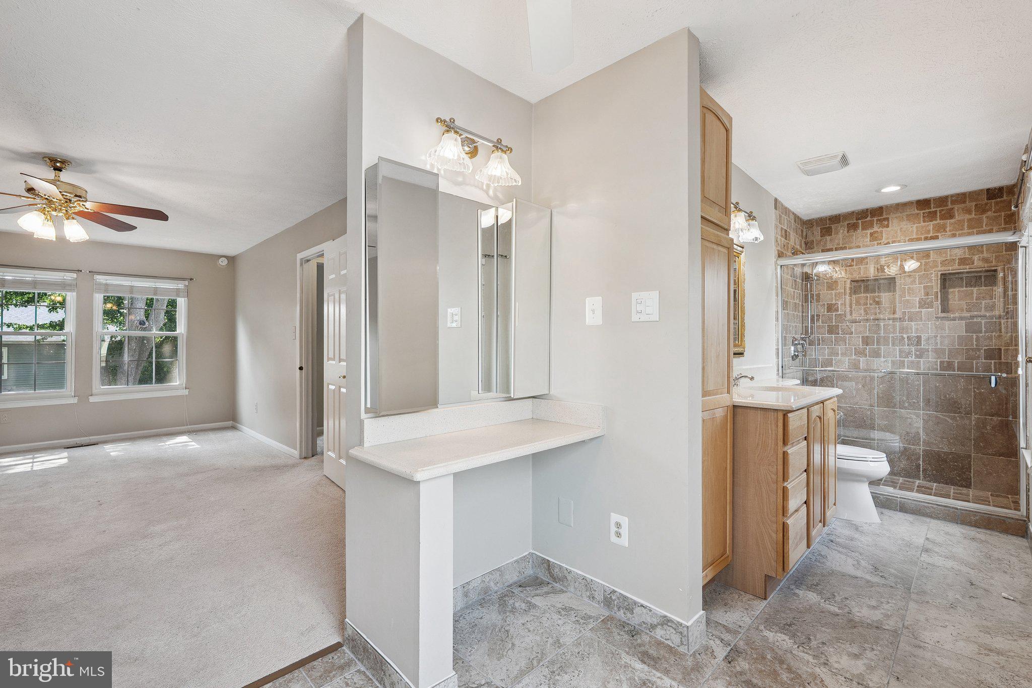 XANADU ESTATES - Residential Lease