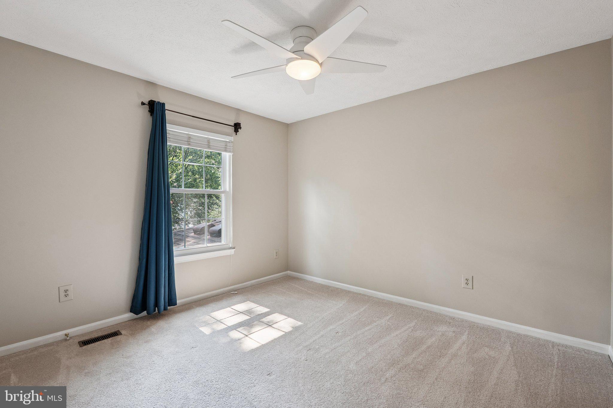 XANADU ESTATES - Residential Lease