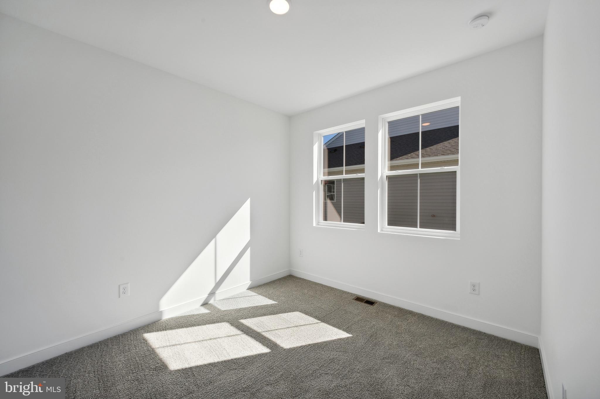 LIBERTY WEST - Residential