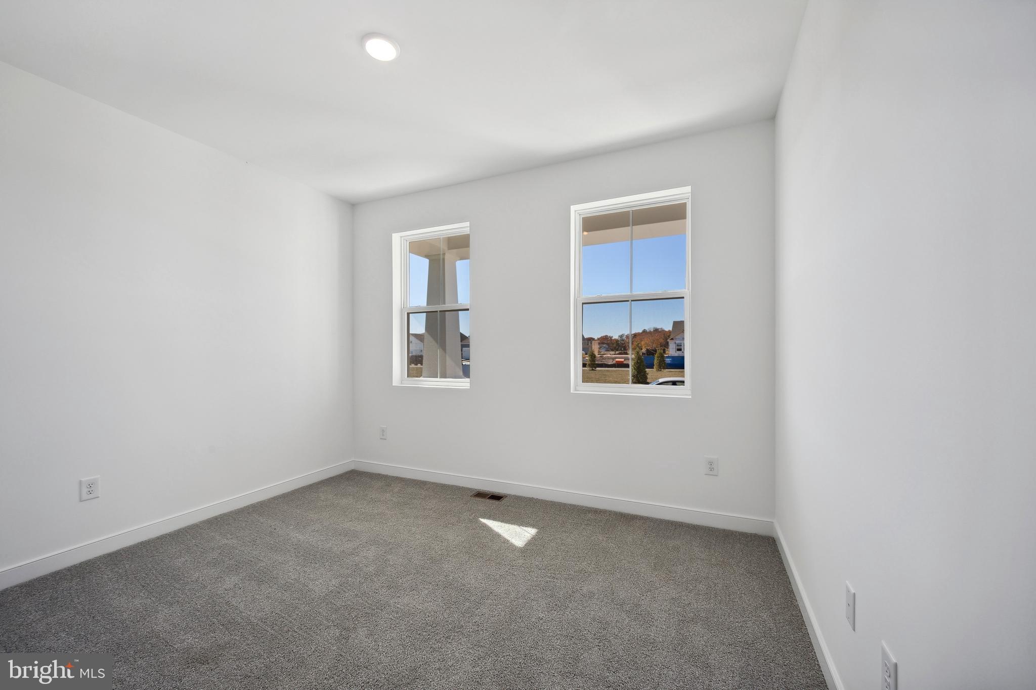 LIBERTY WEST - Residential