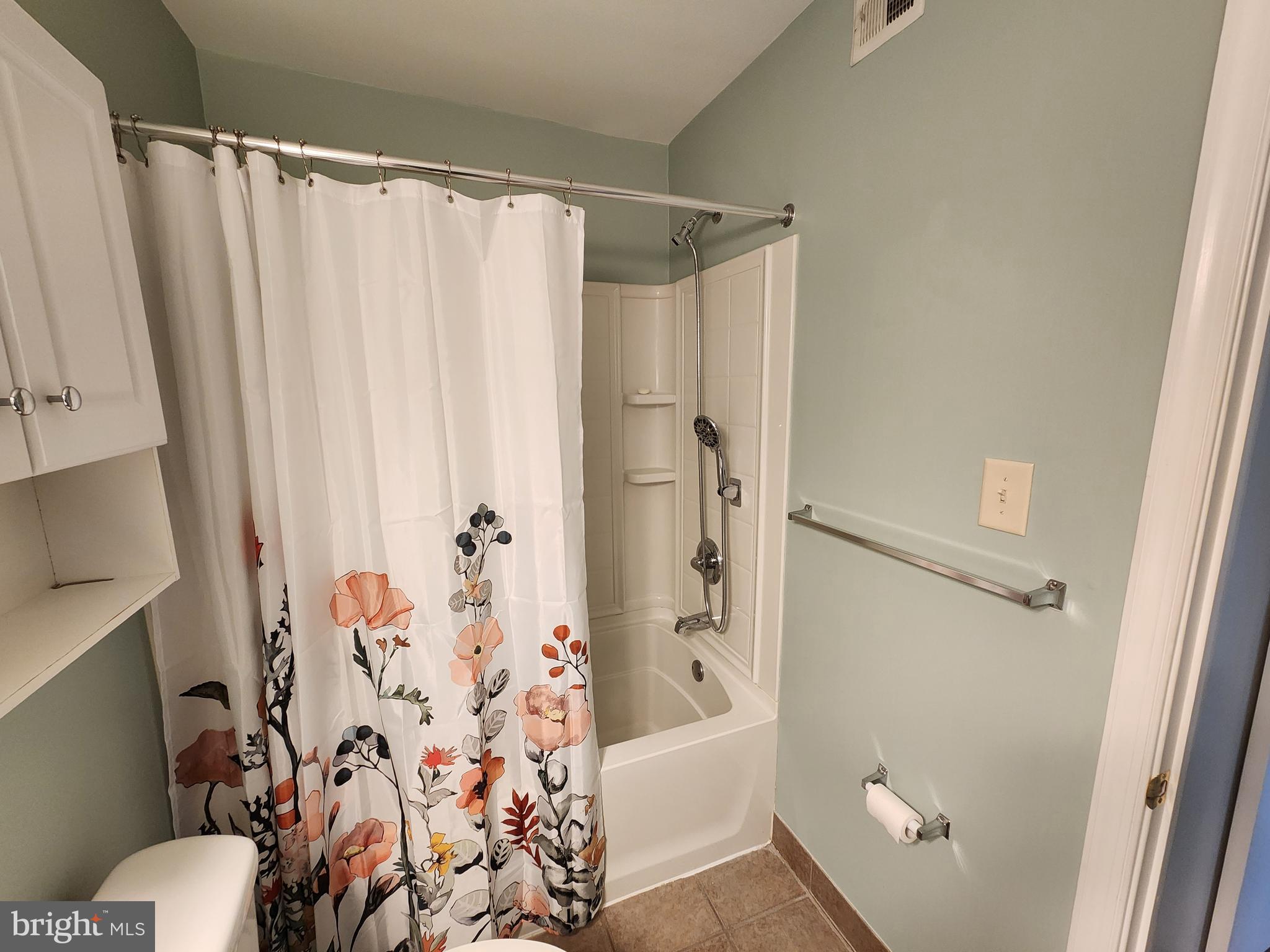 JUSTA FARMS - Residential Lease