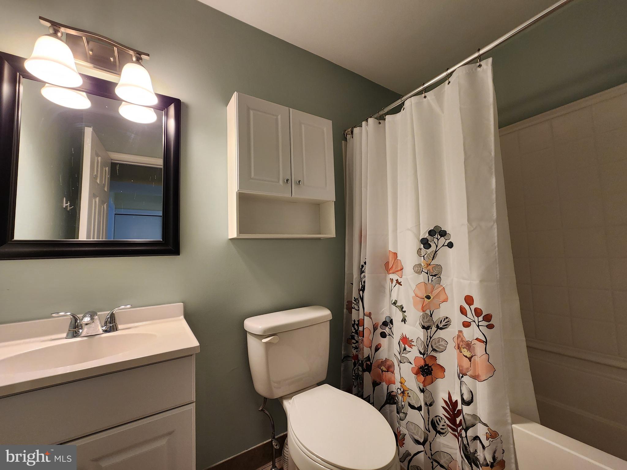 JUSTA FARMS - Residential Lease