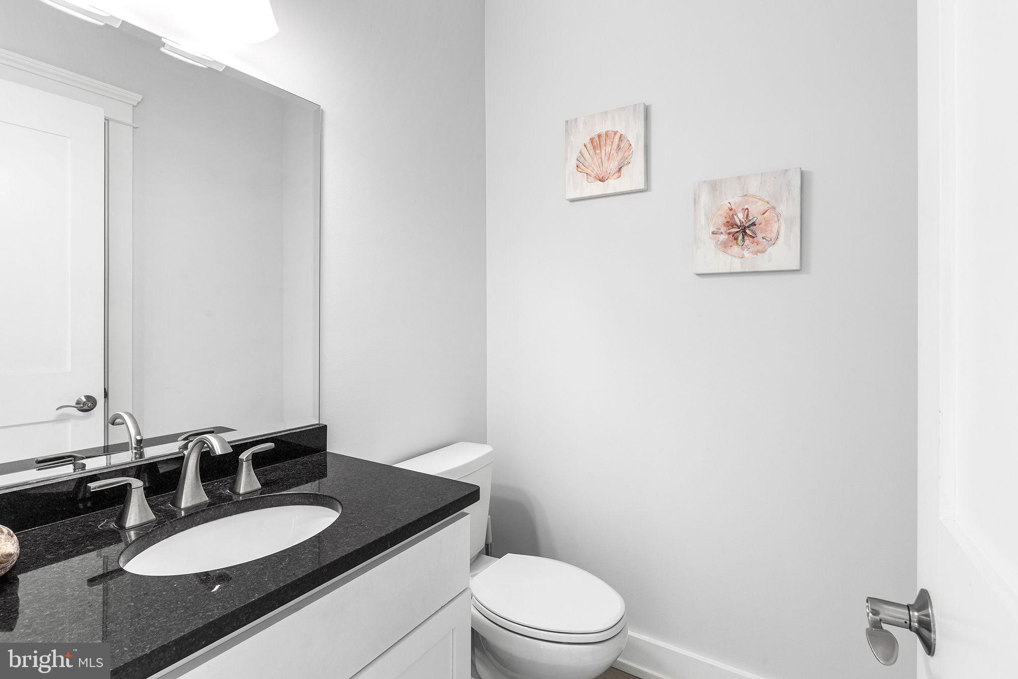 SUNSET ISLAND - Residential