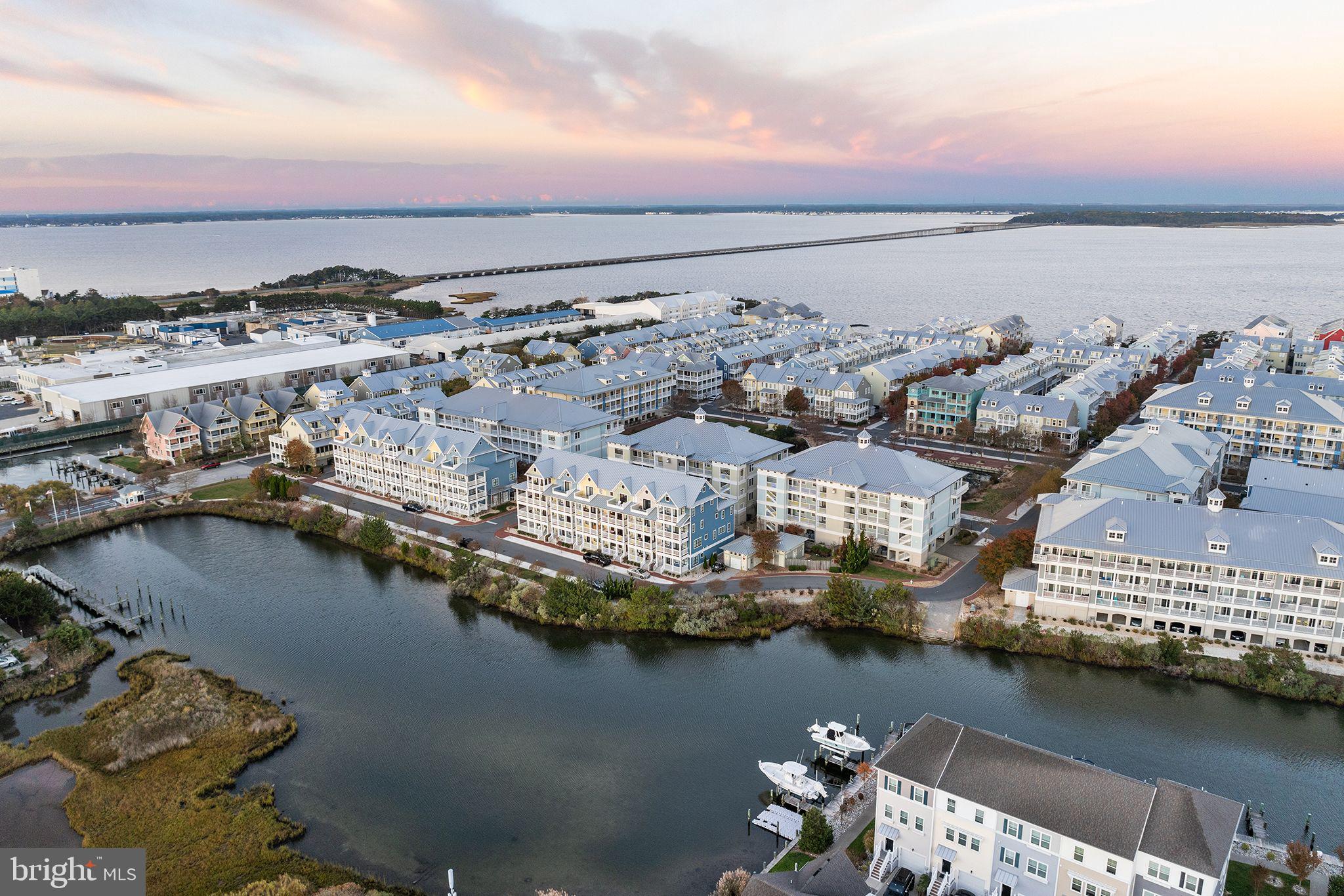 SUNSET ISLAND - Residential