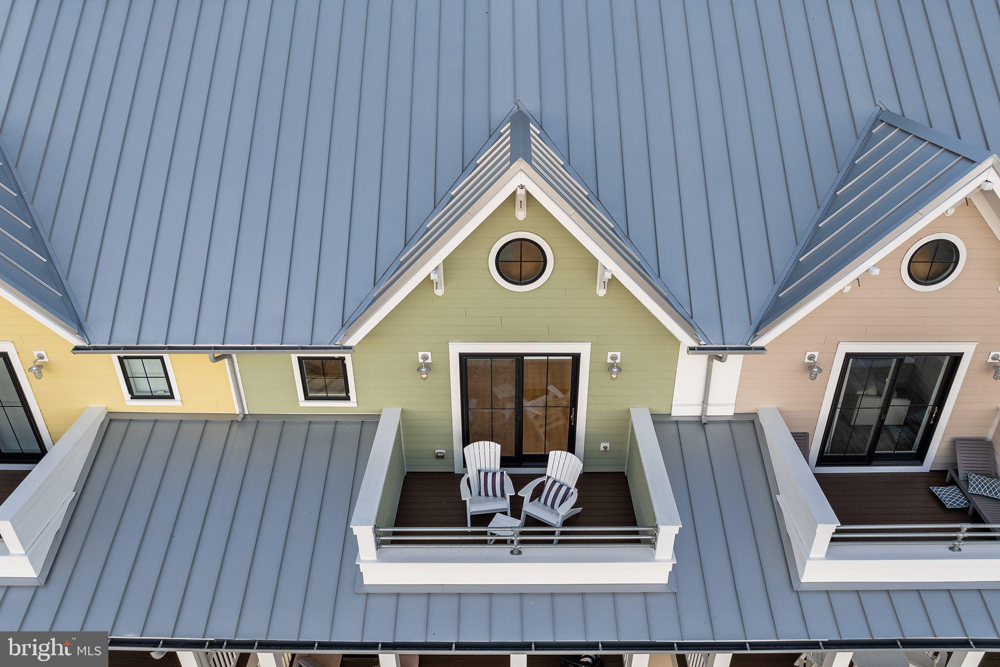 SUNSET ISLAND - Residential