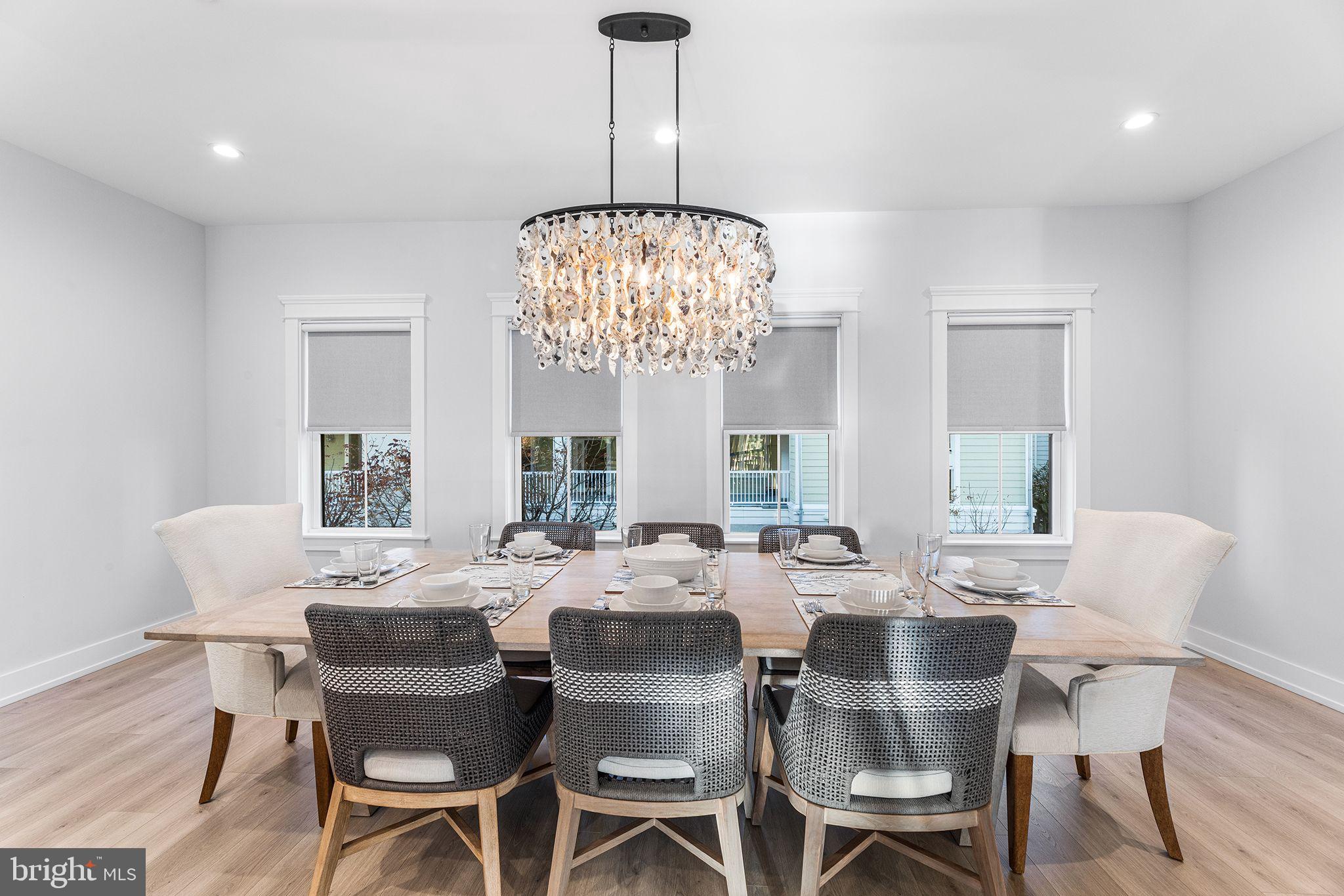 SUNSET ISLAND - Residential