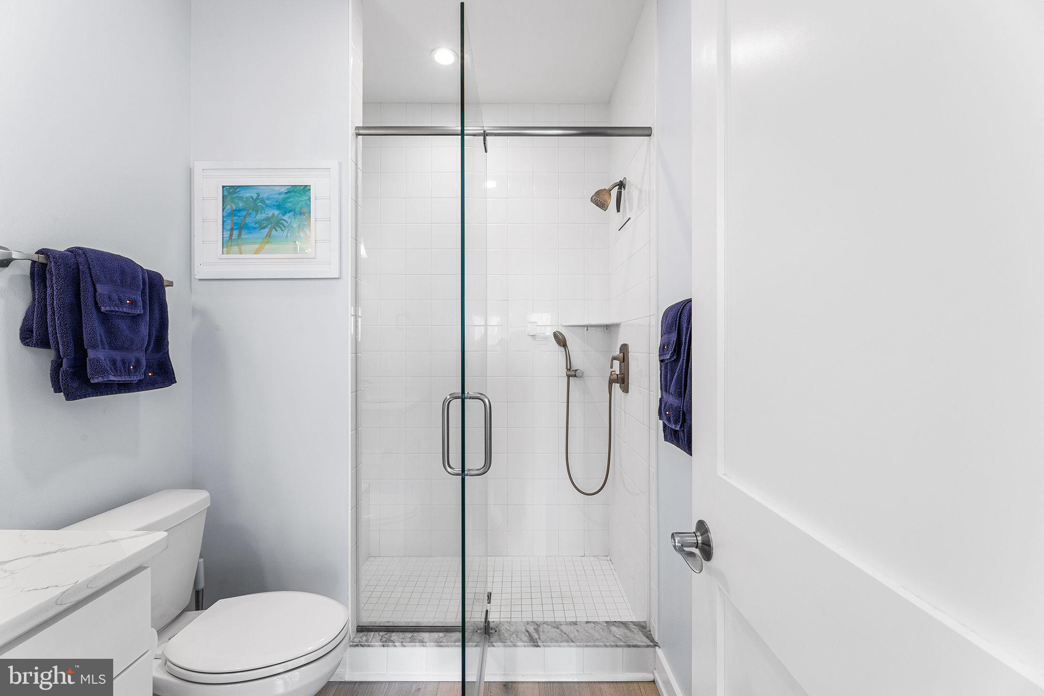 SUNSET ISLAND - Residential