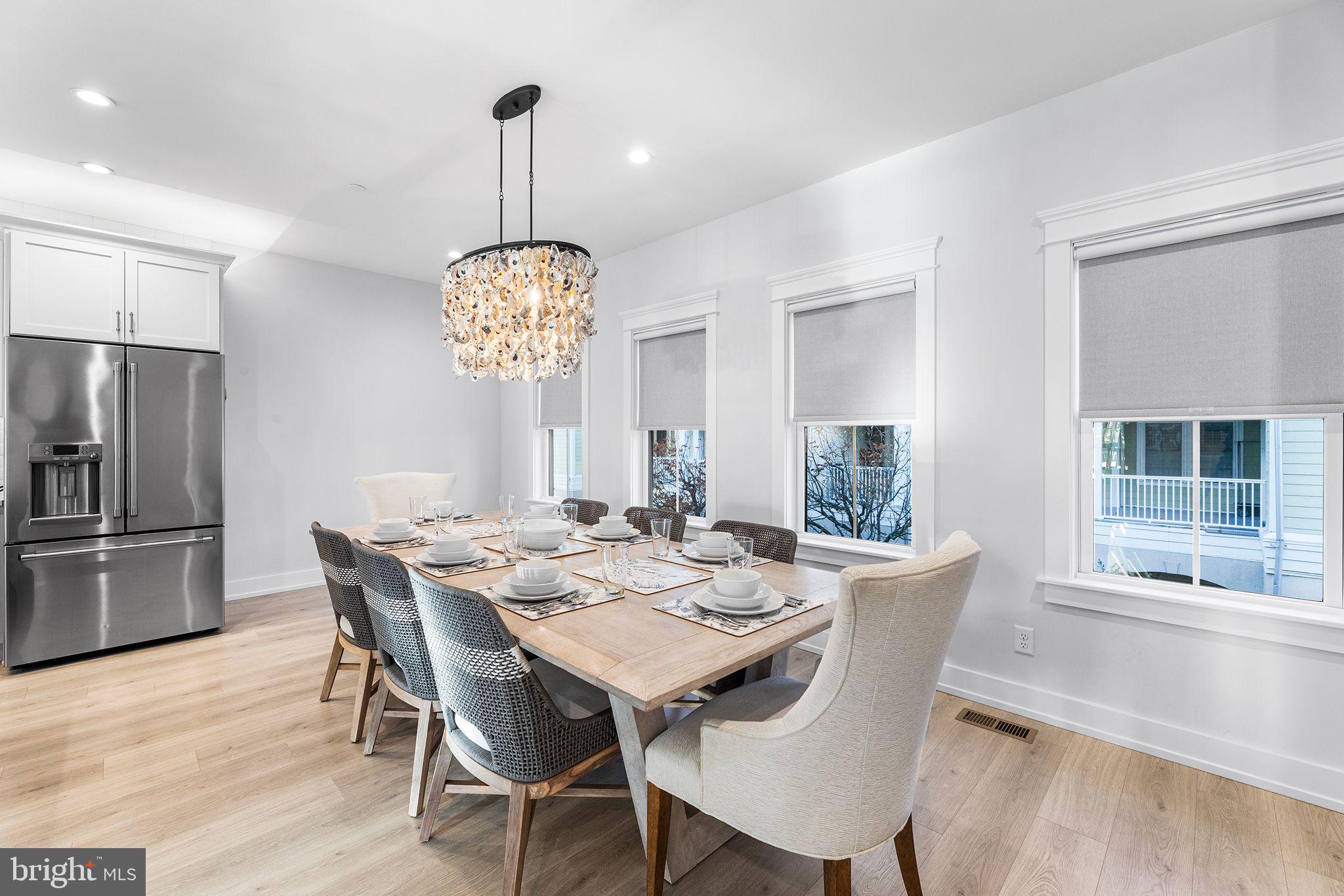 SUNSET ISLAND - Residential