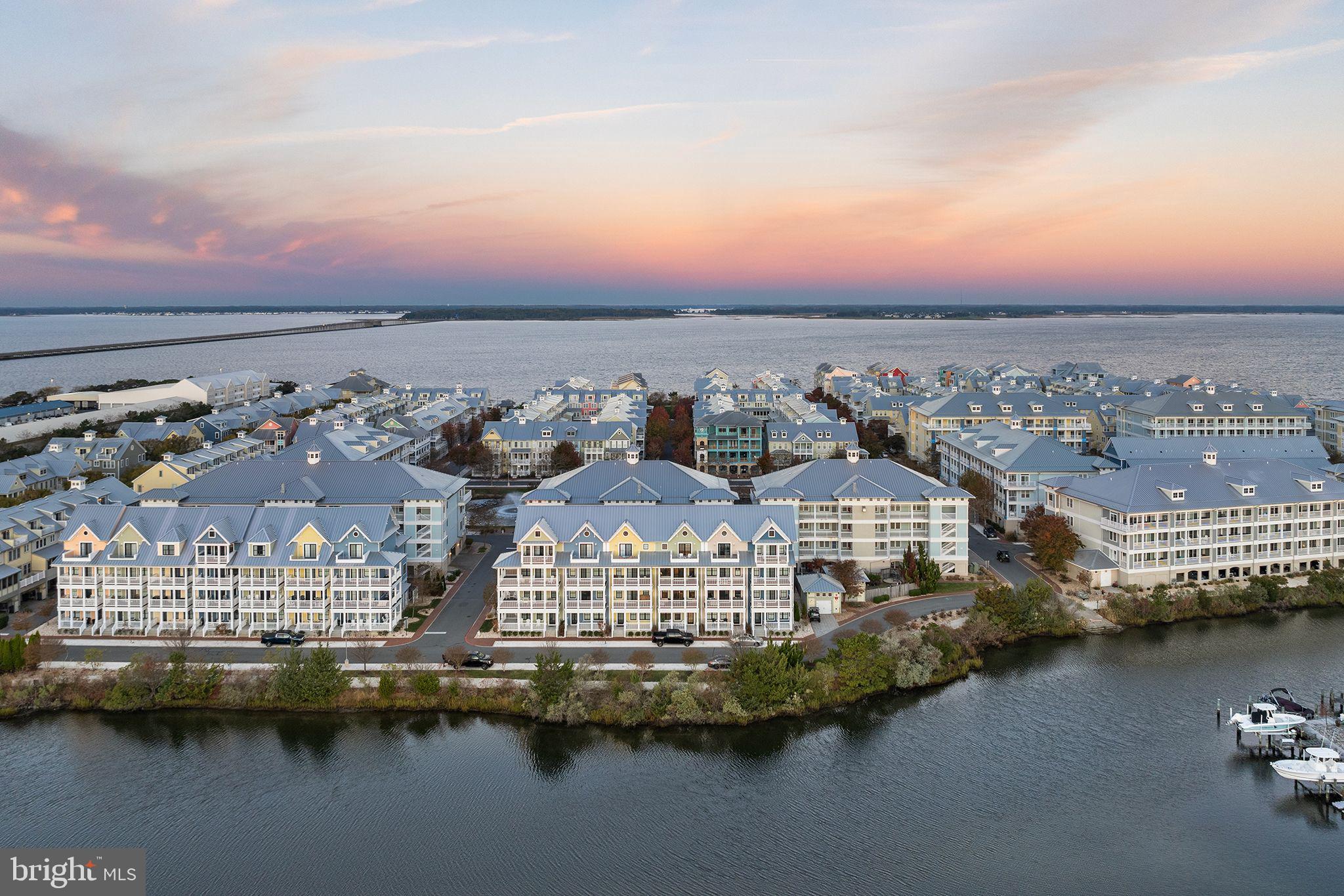 SUNSET ISLAND - Residential