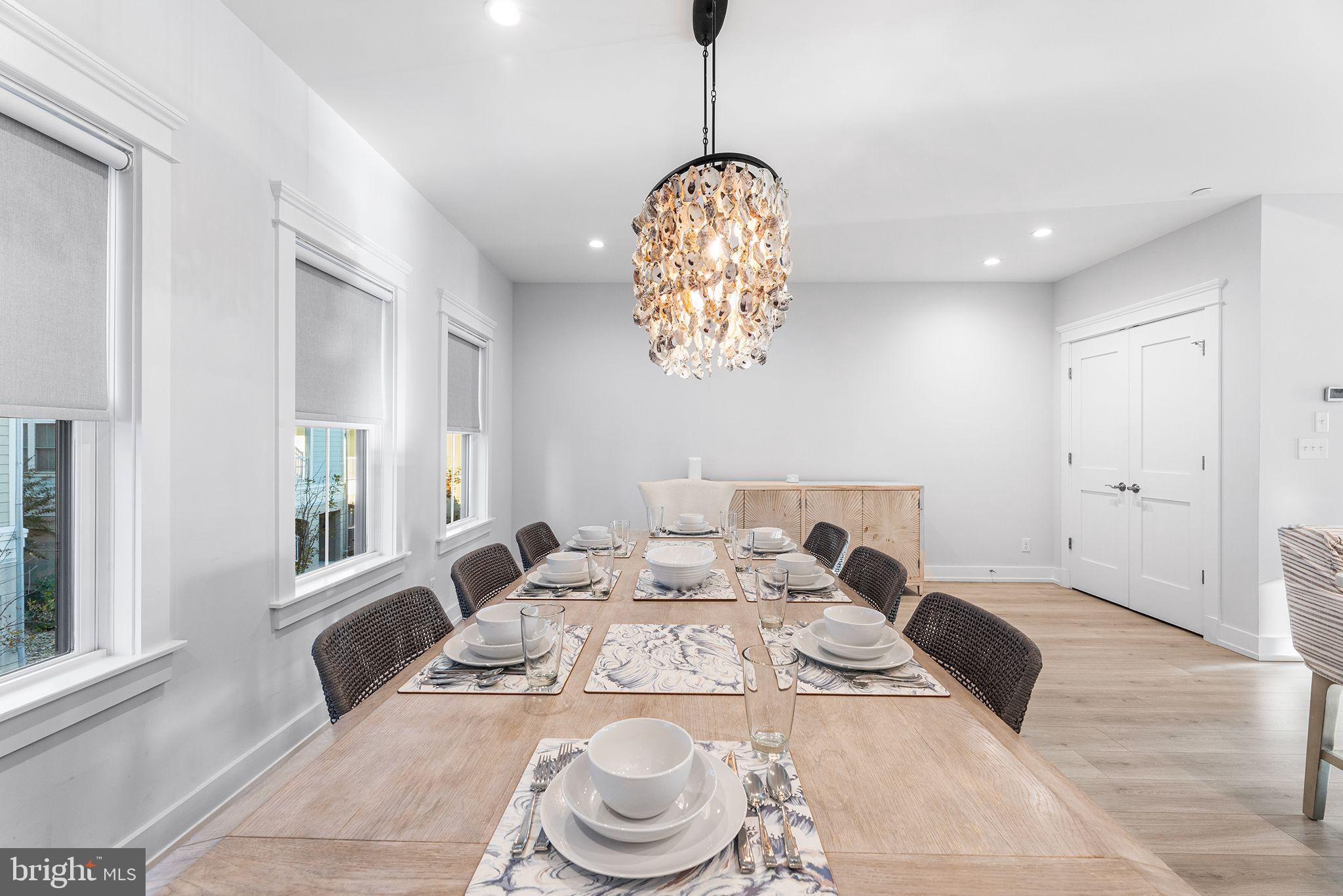 SUNSET ISLAND - Residential