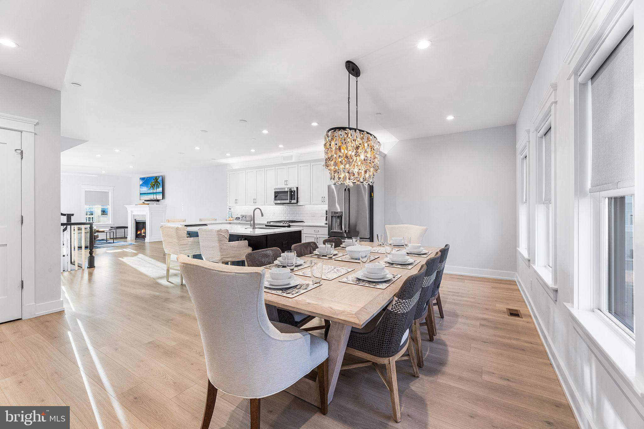 SUNSET ISLAND - Residential