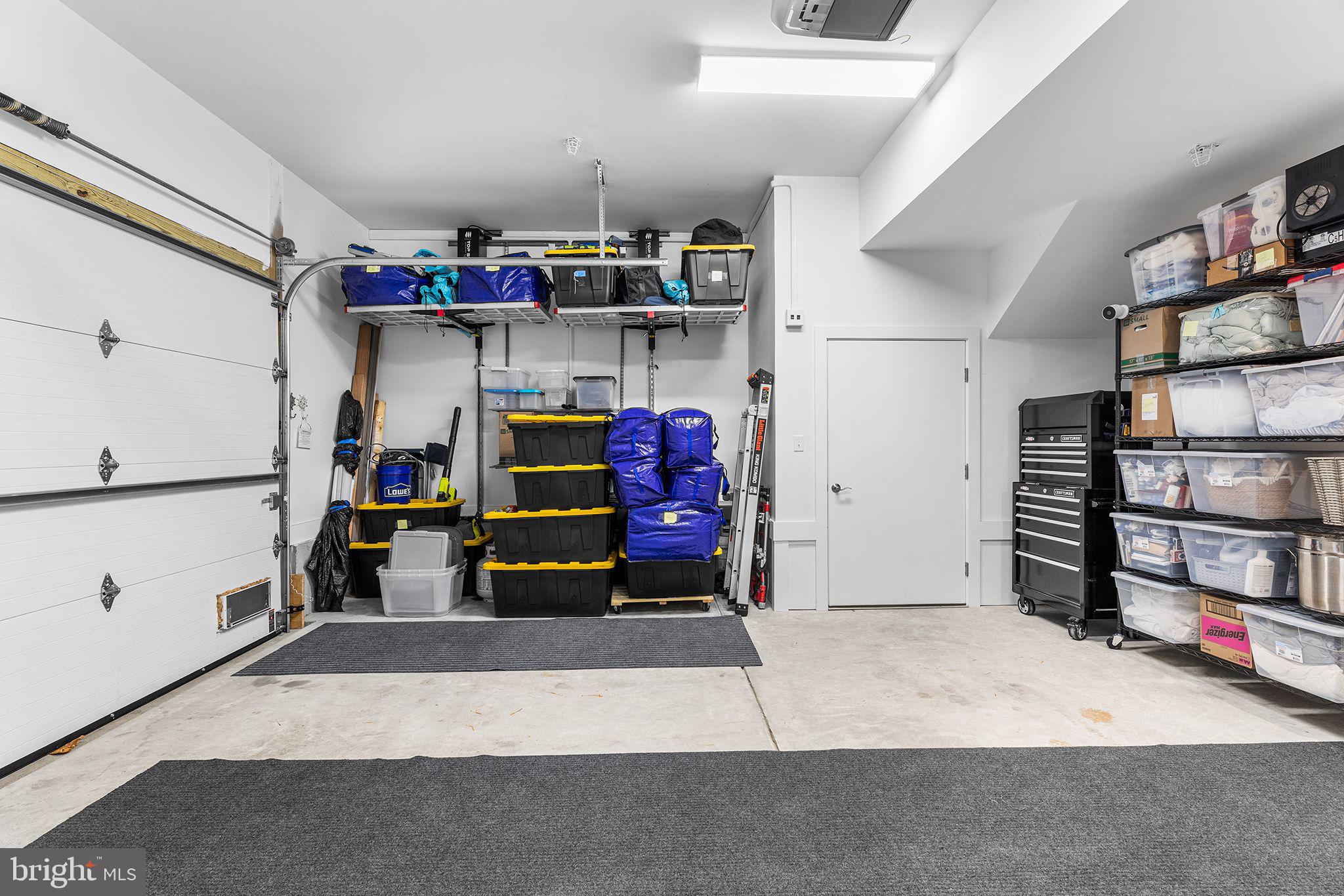 SUNSET ISLAND - Residential