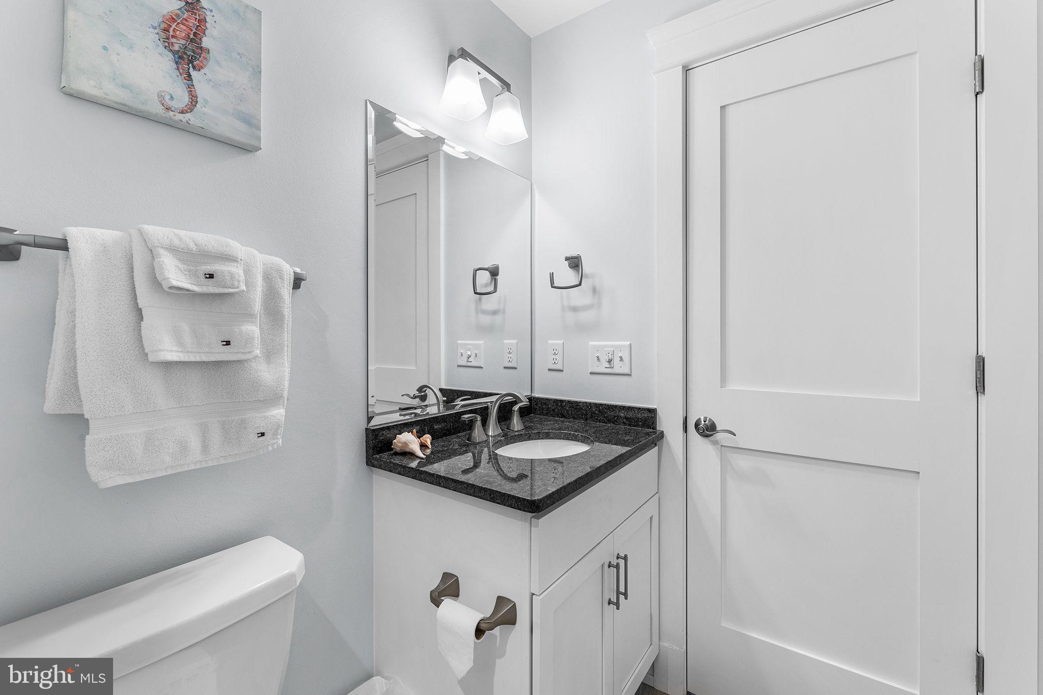 SUNSET ISLAND - Residential