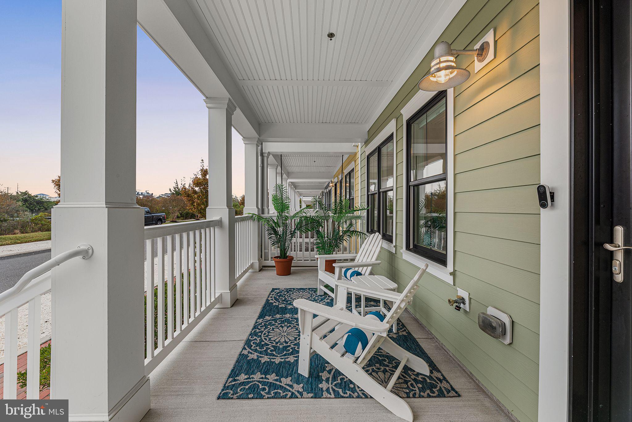 SUNSET ISLAND - Residential