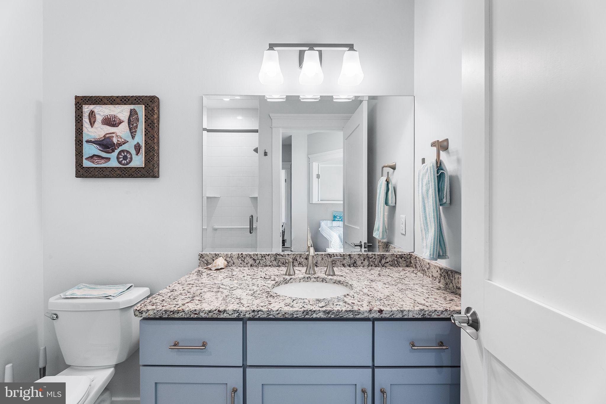 SUNSET ISLAND - Residential