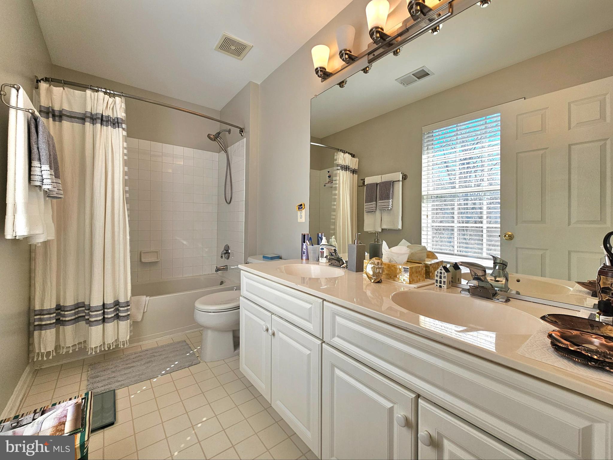 WINDING CREEK ESTATES - Residential Lease