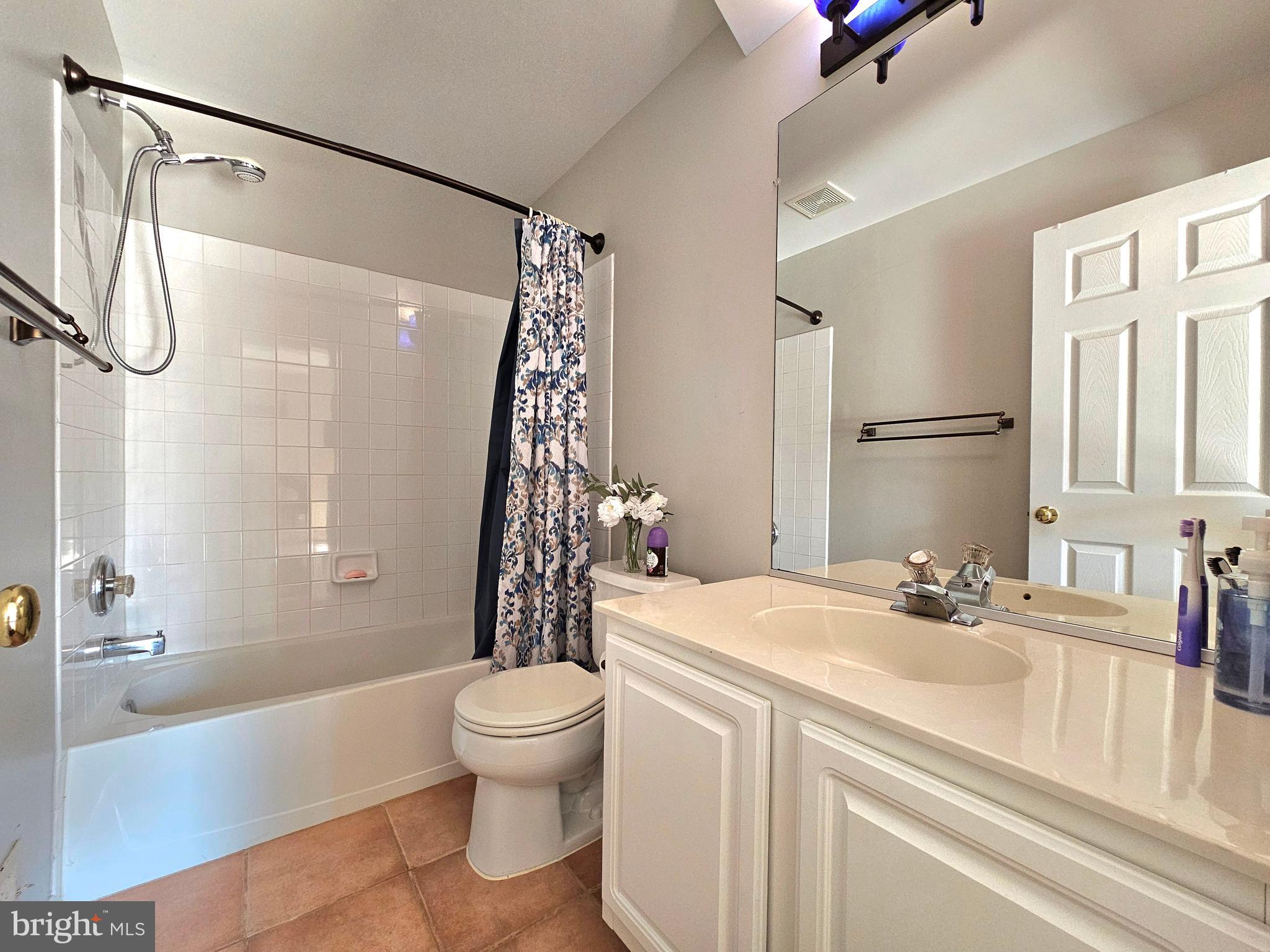 WINDING CREEK ESTATES - Residential Lease