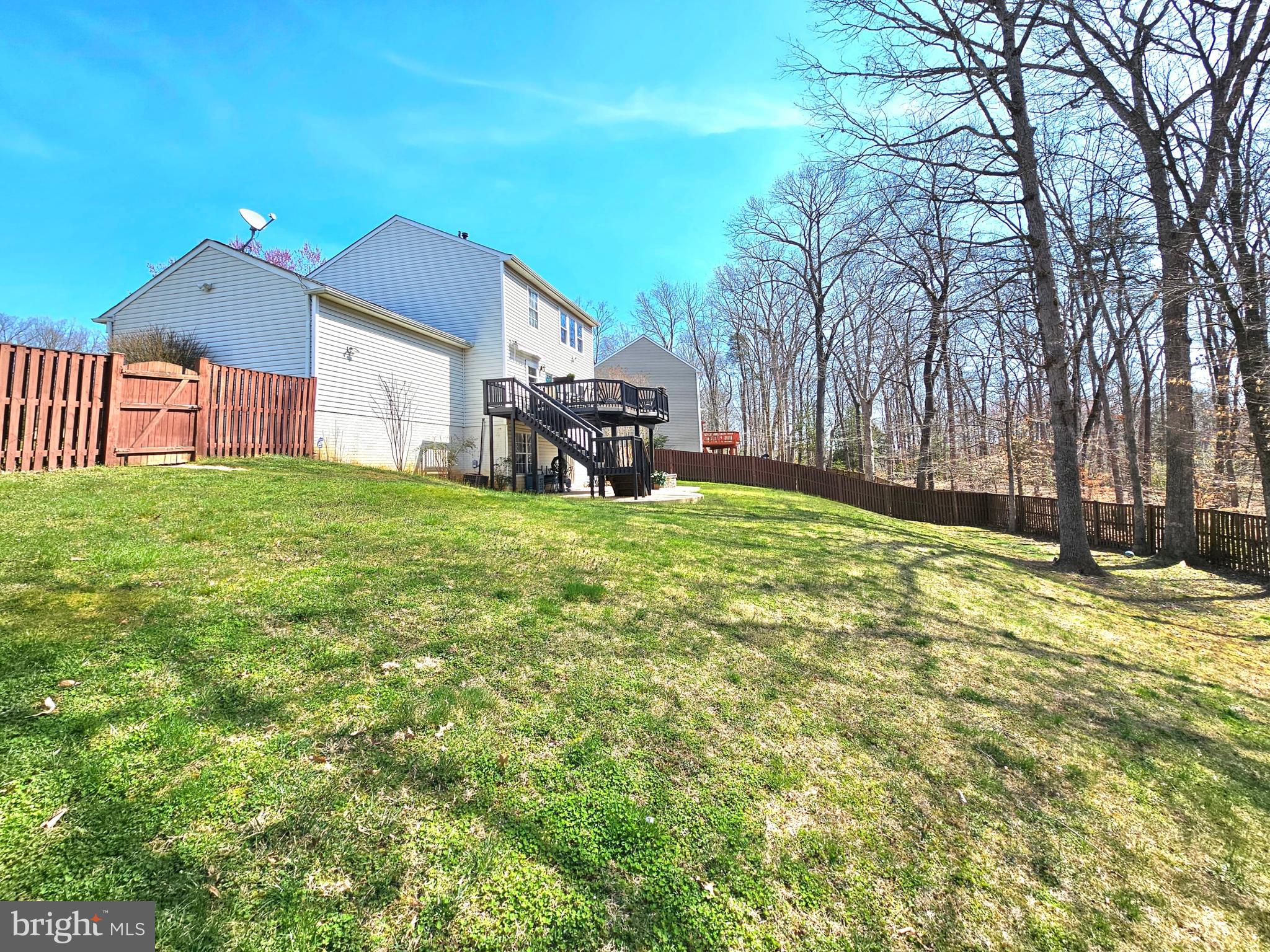 WINDING CREEK ESTATES - Residential Lease