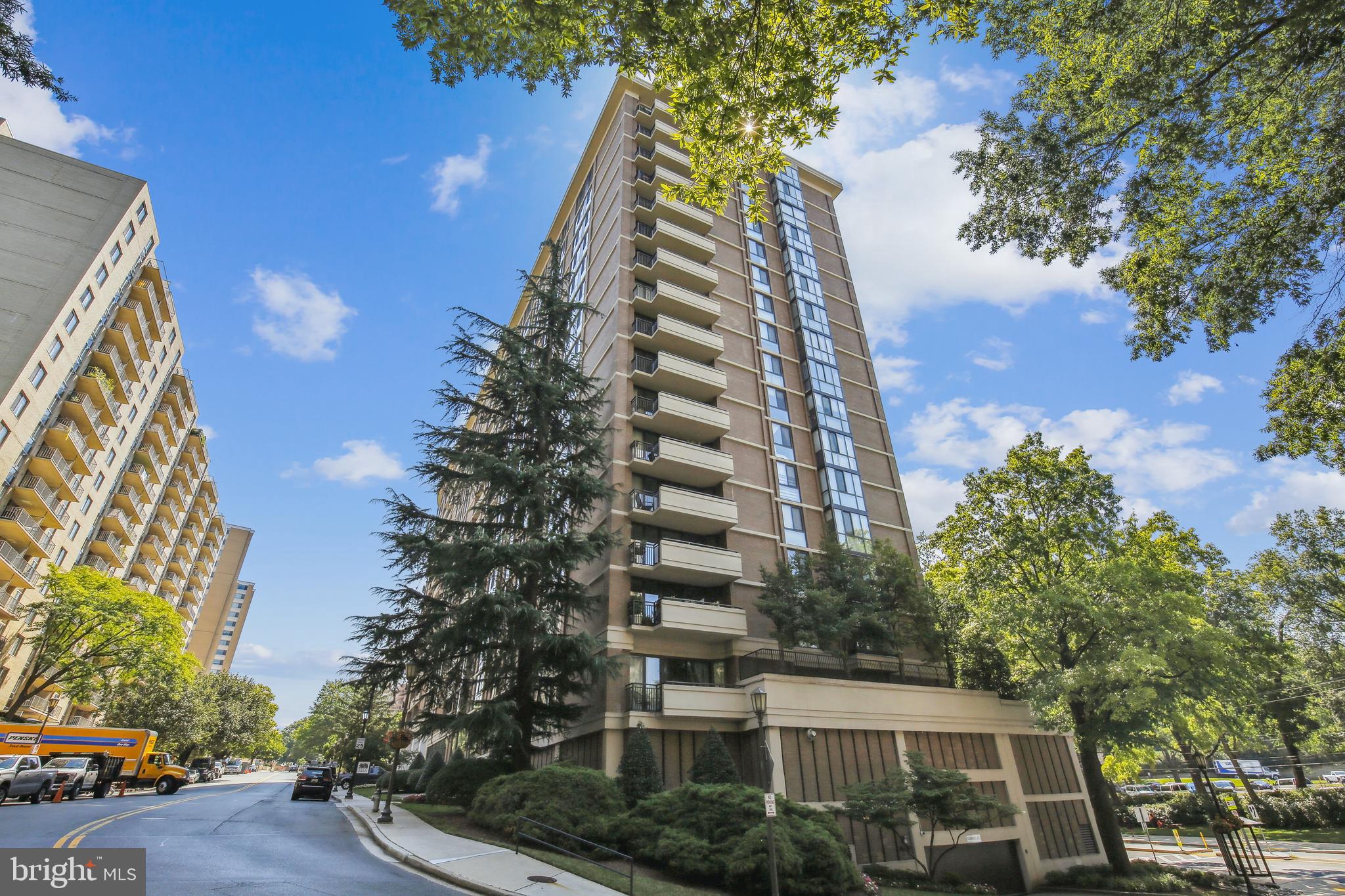 4620 N PARK AVENUE 911E