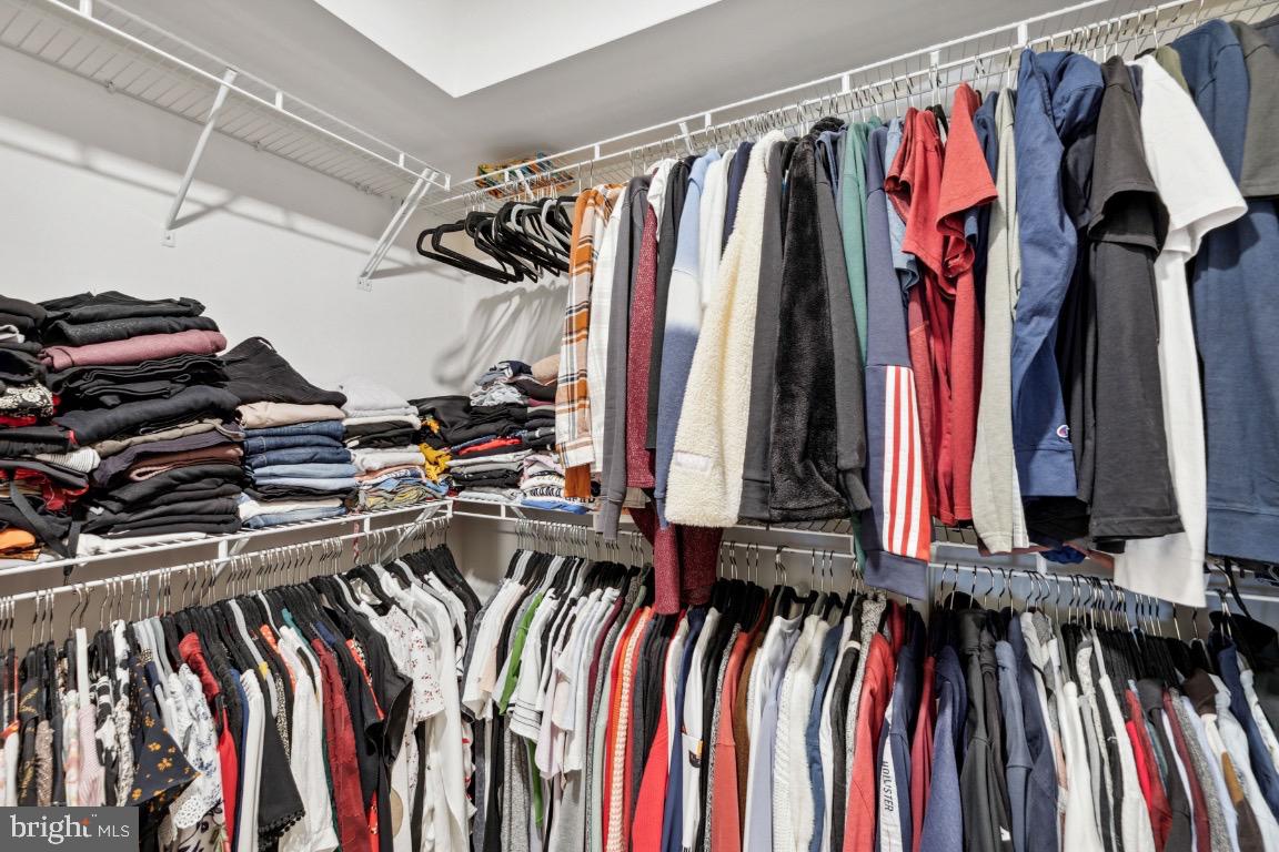 EDWARDS LANDING - Residential Lease