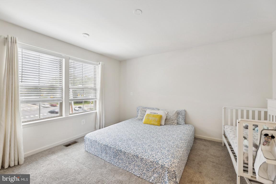 EDWARDS LANDING - Residential Lease