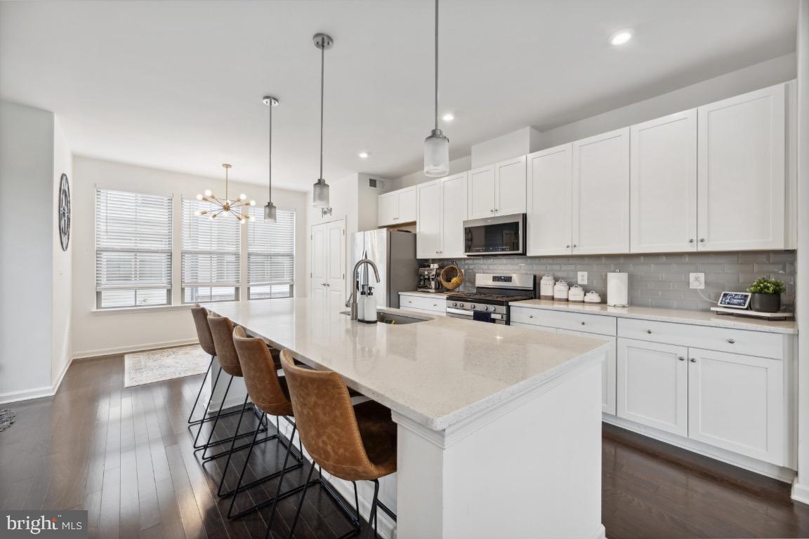 EDWARDS LANDING - Residential Lease