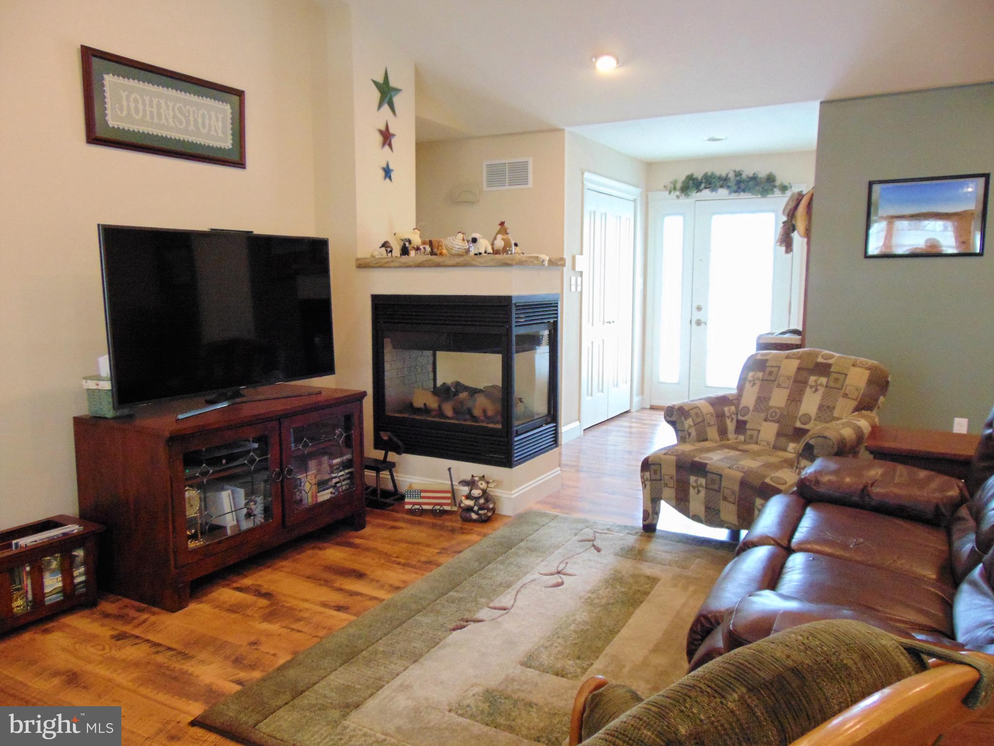 LAUREL RIDGE - Residential