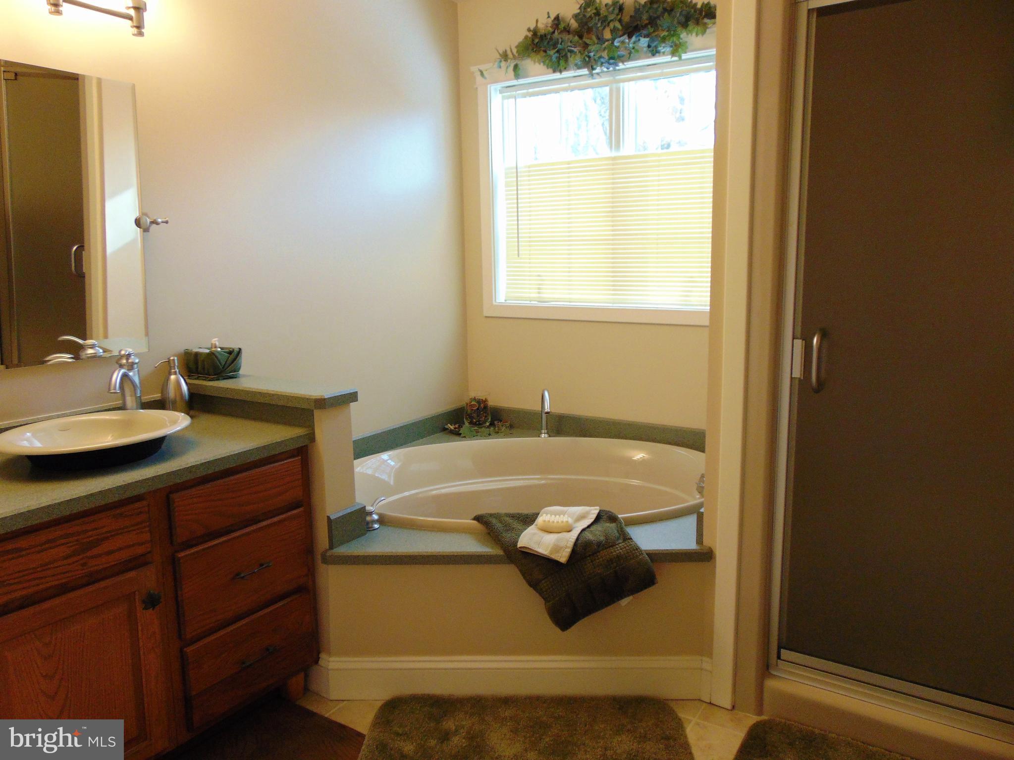 LAUREL RIDGE - Residential